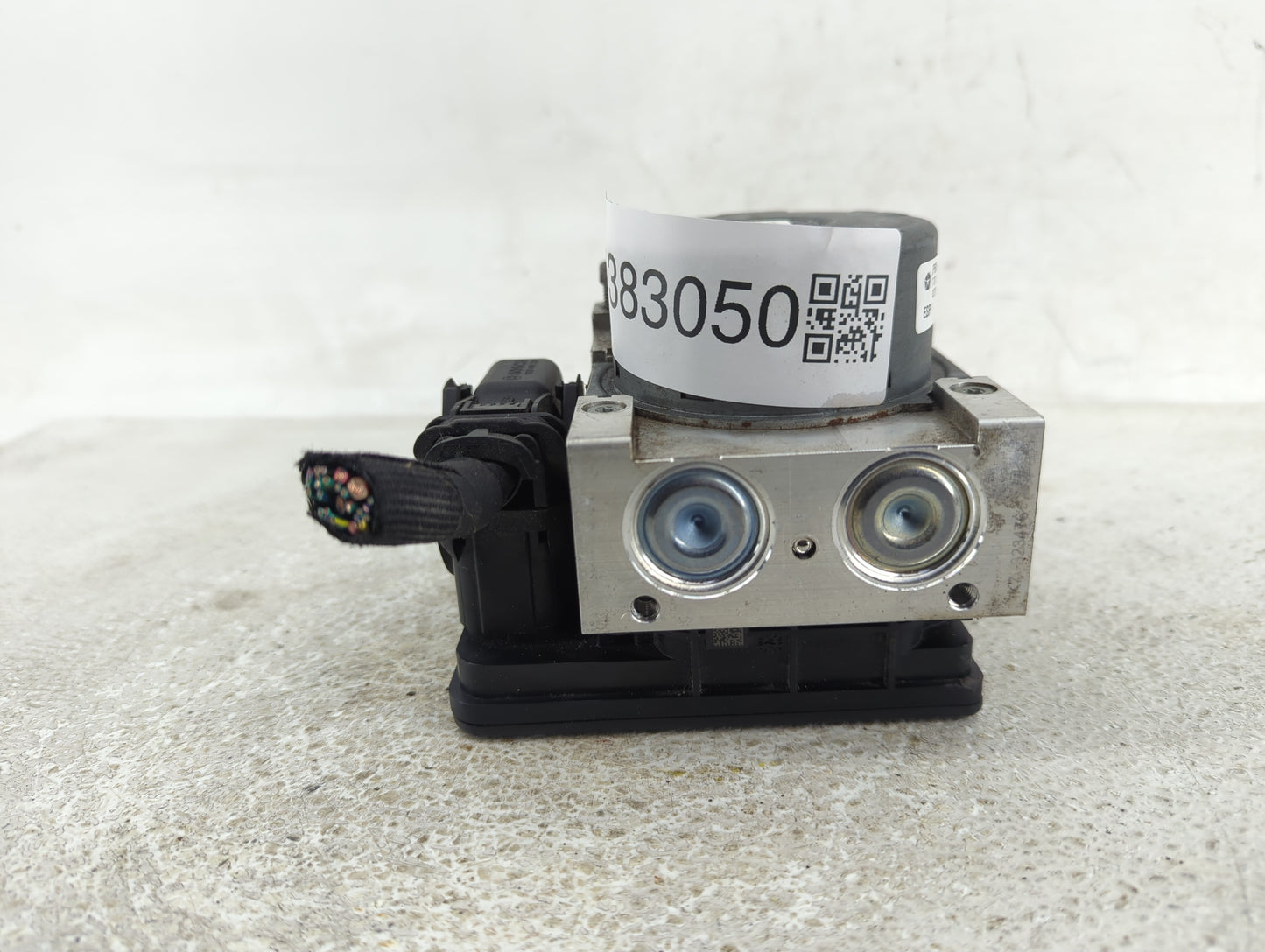 2018-2022 Dodge Challenger ABS Pump Control Module Replacement P/N:P68500121AB Fits Fits 2018 2019 2020 2021 2022 OEM Used A