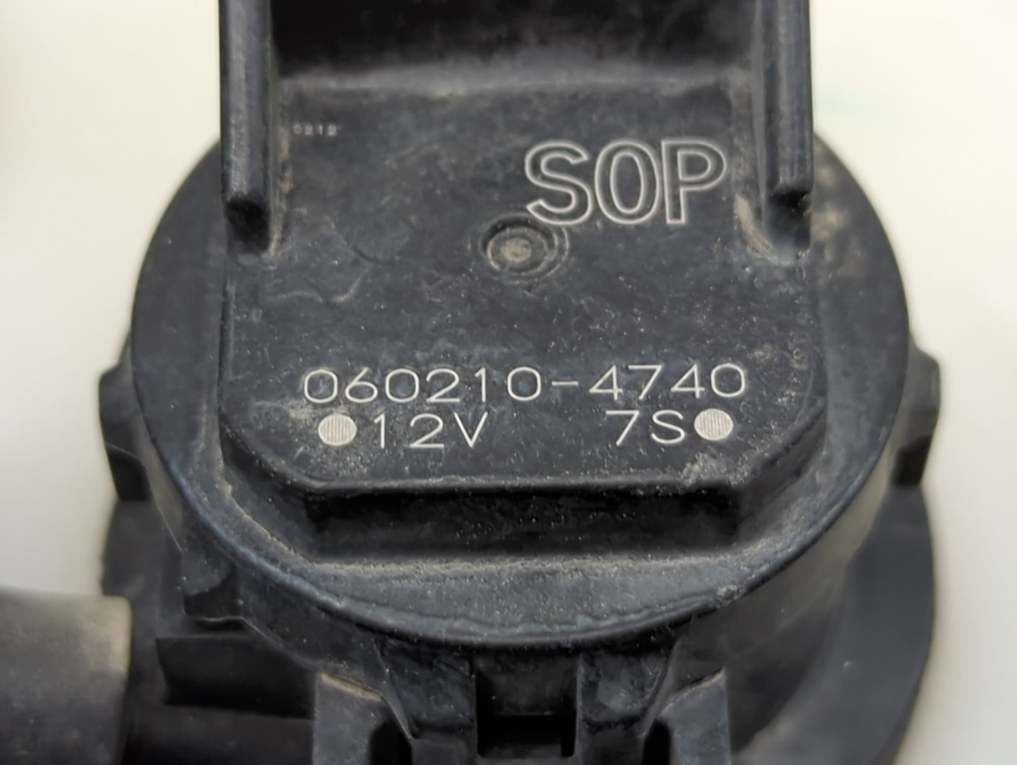 2011 Dodge Challenger Radiator Coolant Overflow Expansion Tank Bottle 1393708 - Oemusedautoparts1.com