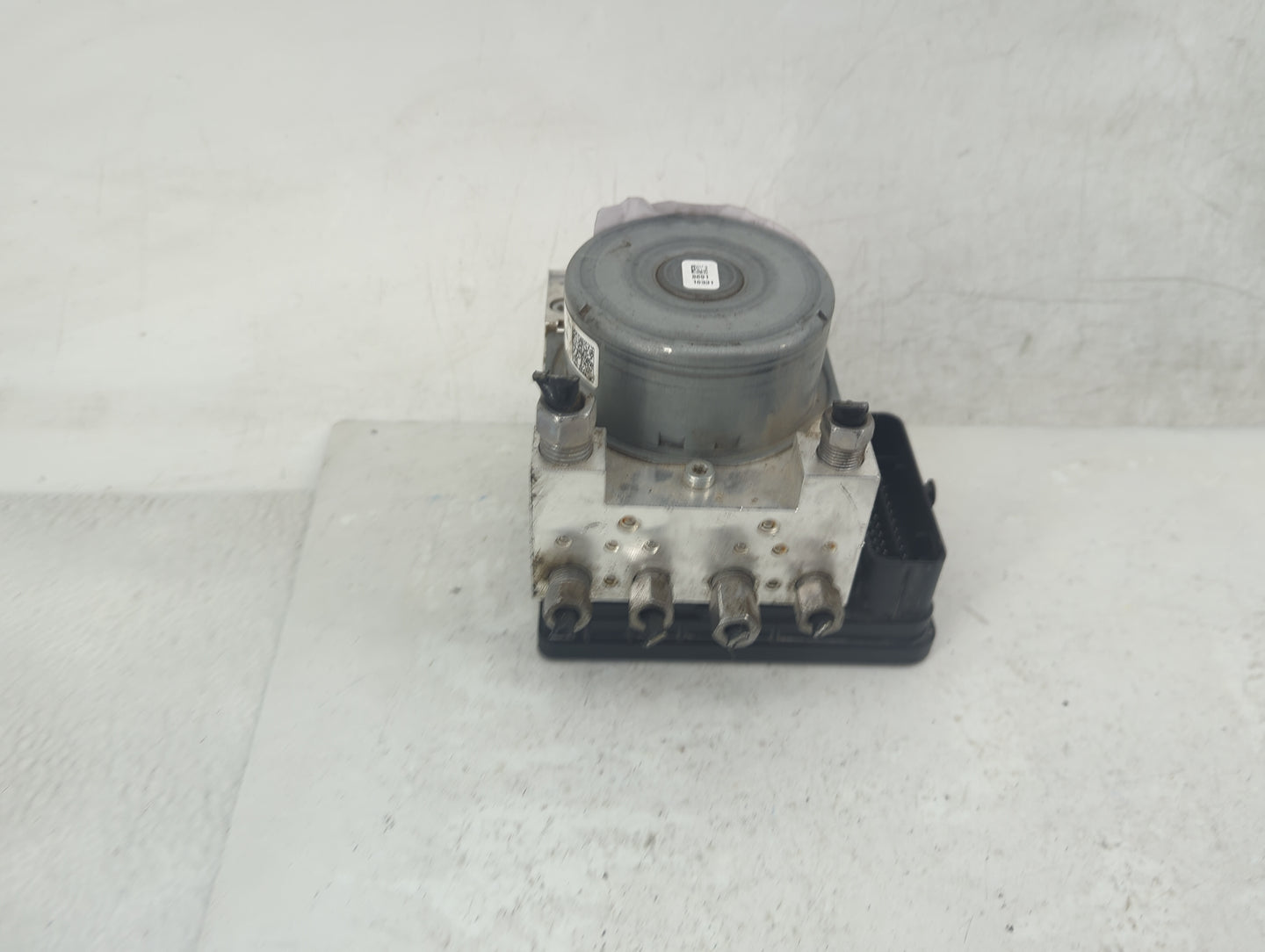 2018-2022 Dodge Challenger ABS Pump Control Module Replacement Fits Fits 2018 2019 2020 2021 2022 OEM Used Auto Parts - Oemu