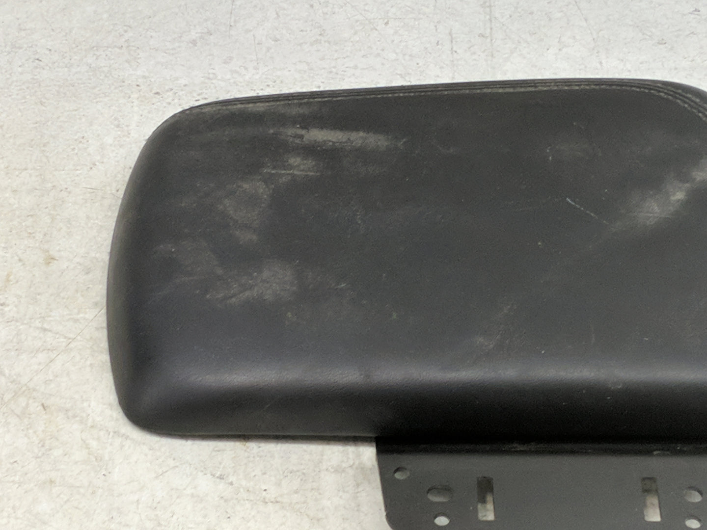 2023 Dodge Challenger Center Console Armrest Cover Lid P/N:5LE49LA8AG Fits OEM Used Auto Parts - Oemusedautoparts1.com