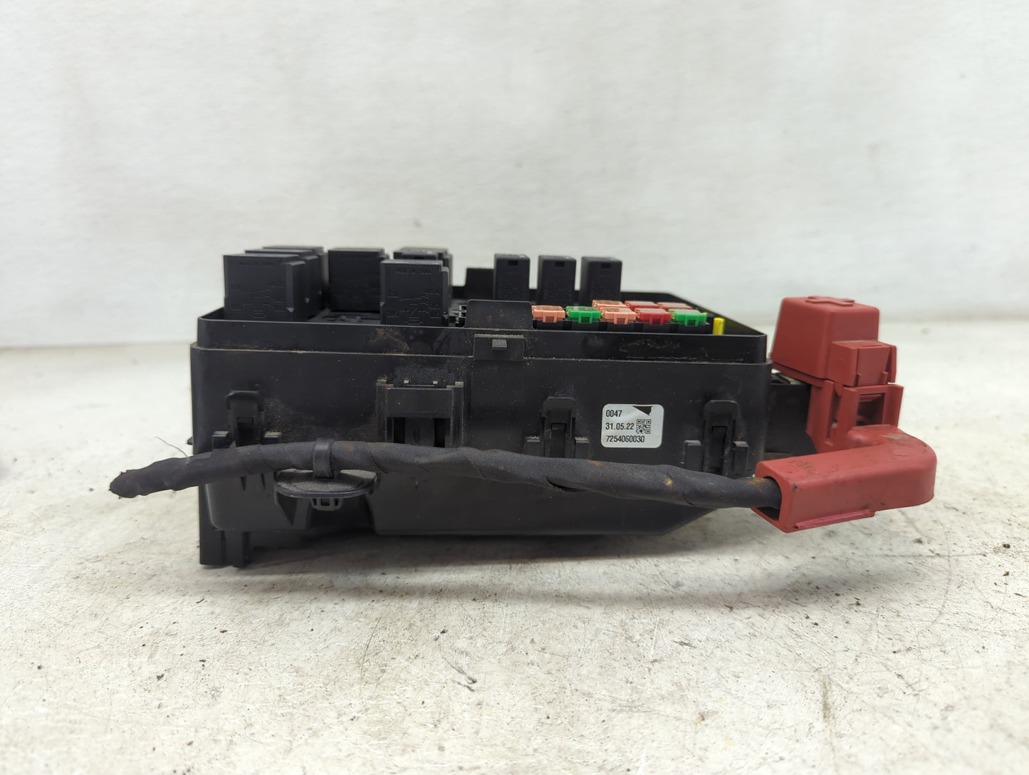 2021-2022 Dodge Challenger Fusebox Fuse Box Panel Relay Module P/N:P68600350AA T-AWH2722AD151 Fits Fits 2021 2022 OEM Used A