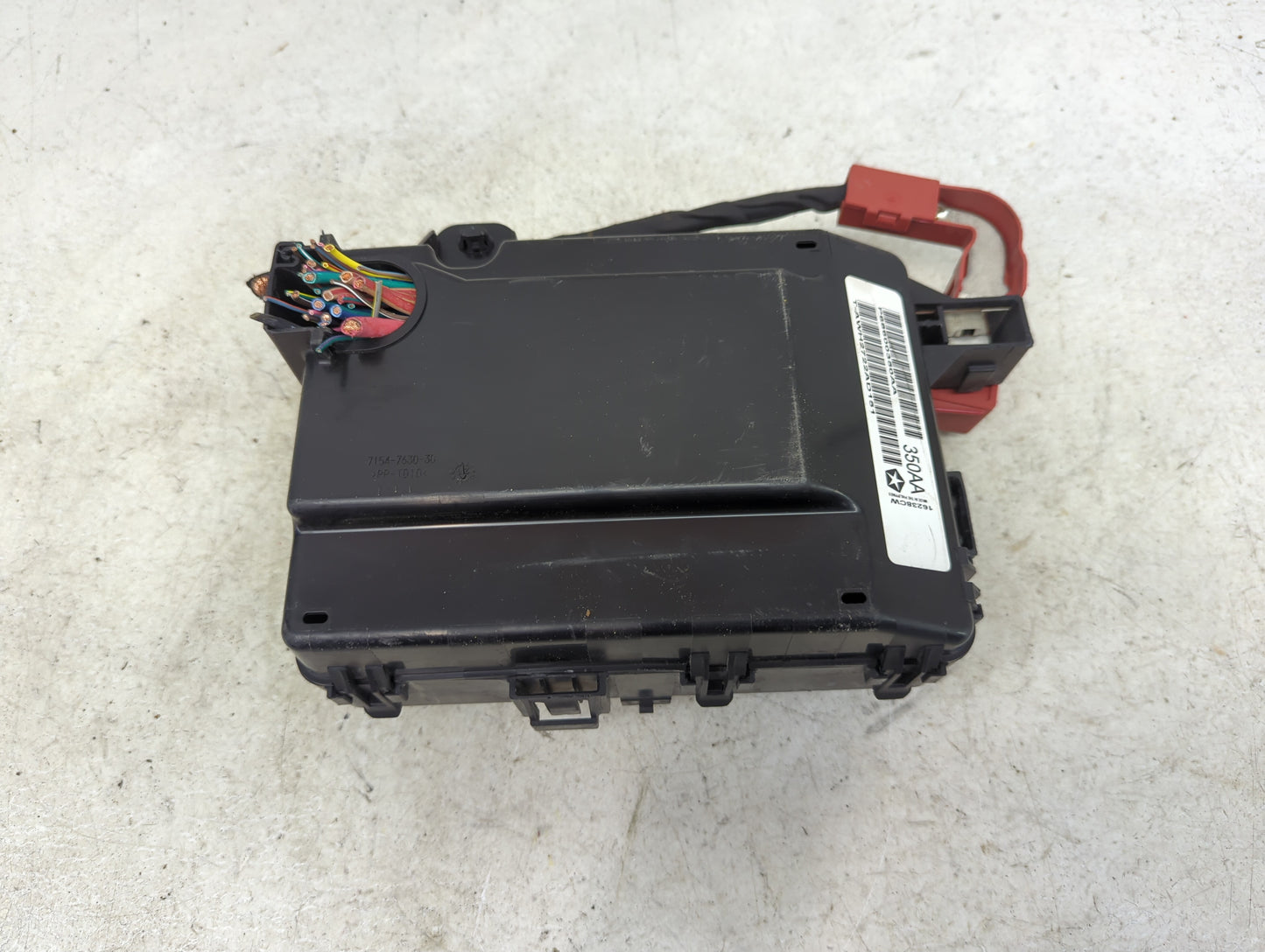 2021-2022 Dodge Challenger Fusebox Fuse Box Panel Relay Module P/N:P68600350AA T-AWH2722AD151 Fits Fits 2021 2022 OEM Used A