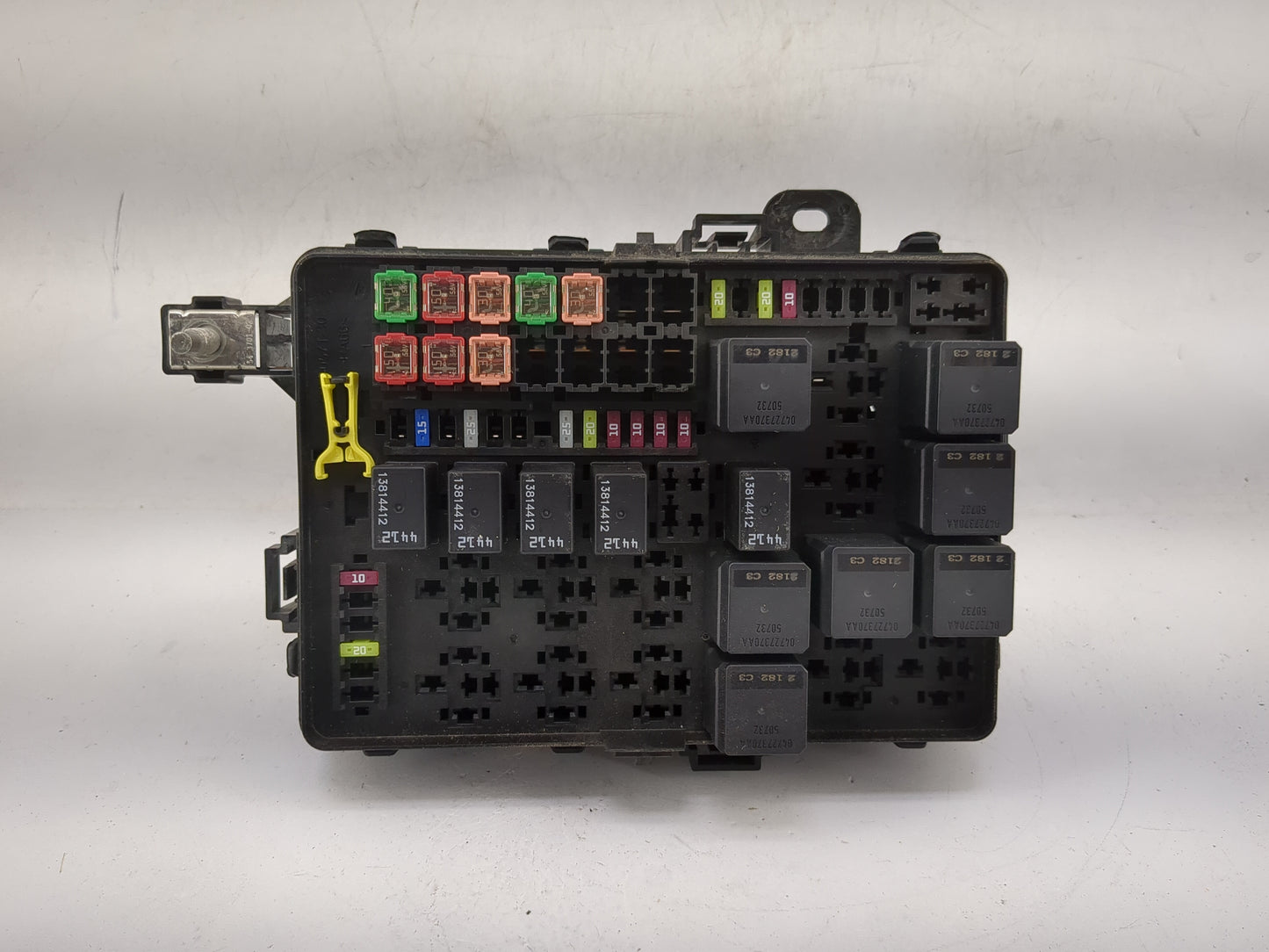 Dodge Challenger Fusebox Fuse Box Relay Module Tipm P68600351aa - Oemusedautoparts1.com