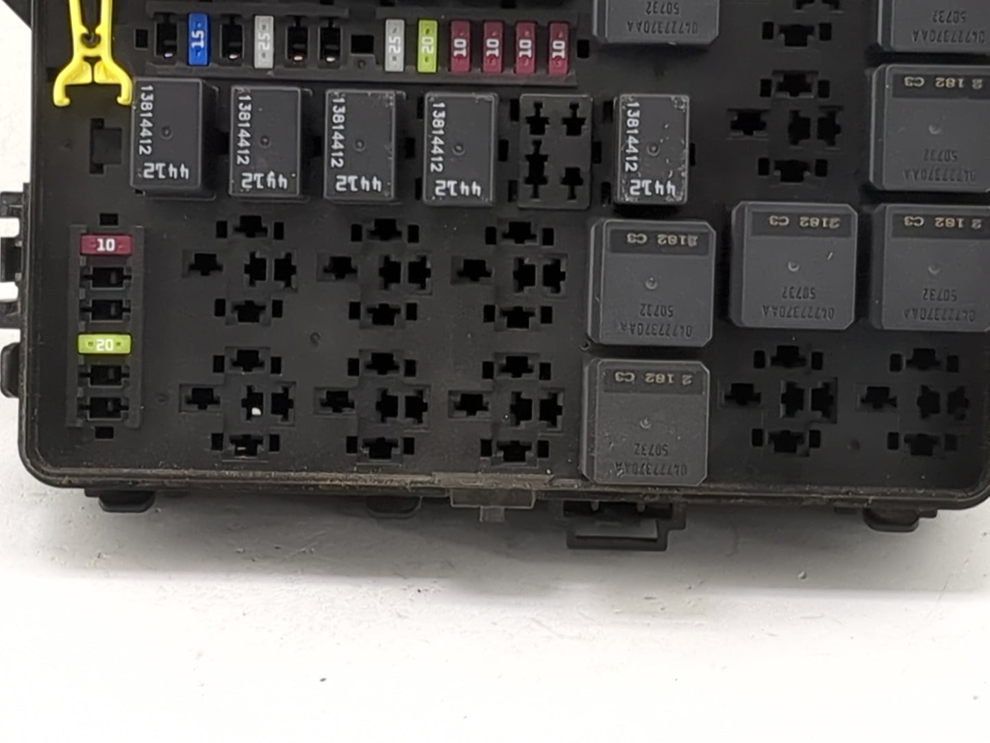 Dodge Challenger Fusebox Fuse Box Relay Module Tipm P68600351aa - Oemusedautoparts1.com