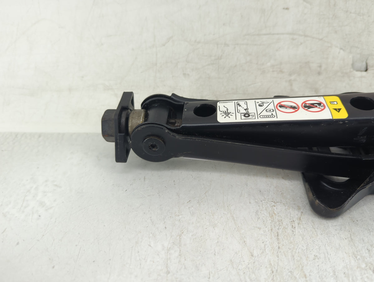 2023 Dodge Charger Spare Scissor Car Jack - Oemusedautoparts1.com