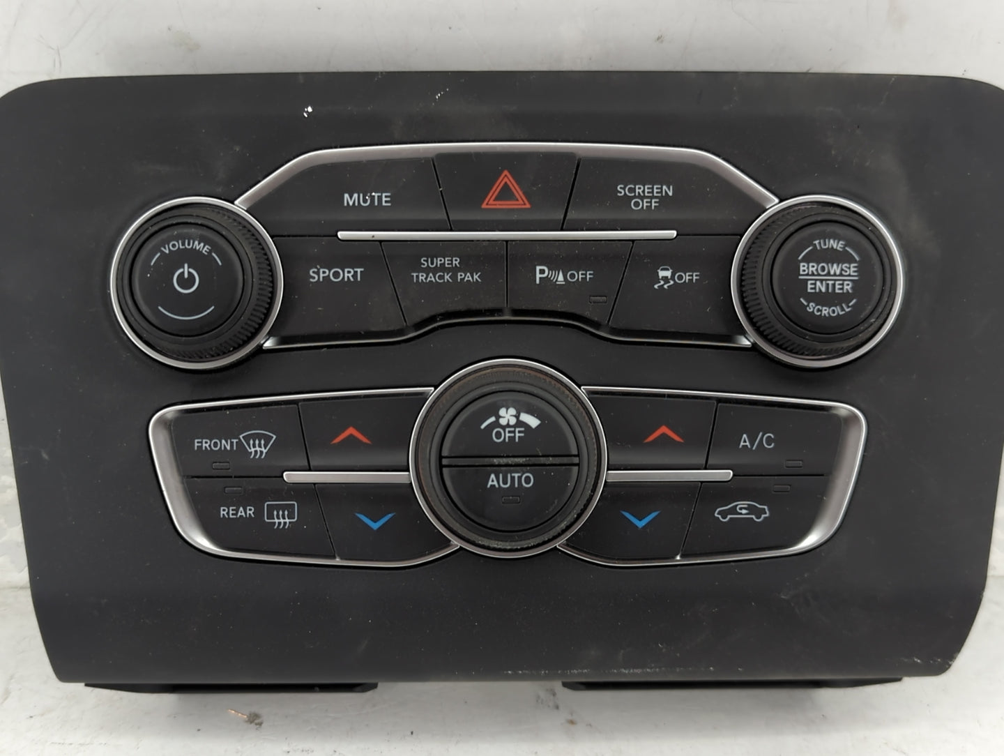 2023 Dodge Charger Climate Control Module Temperature AC/Heater Replacement P/N:P68293624AD Fits OEM Used Auto Parts - Oemus