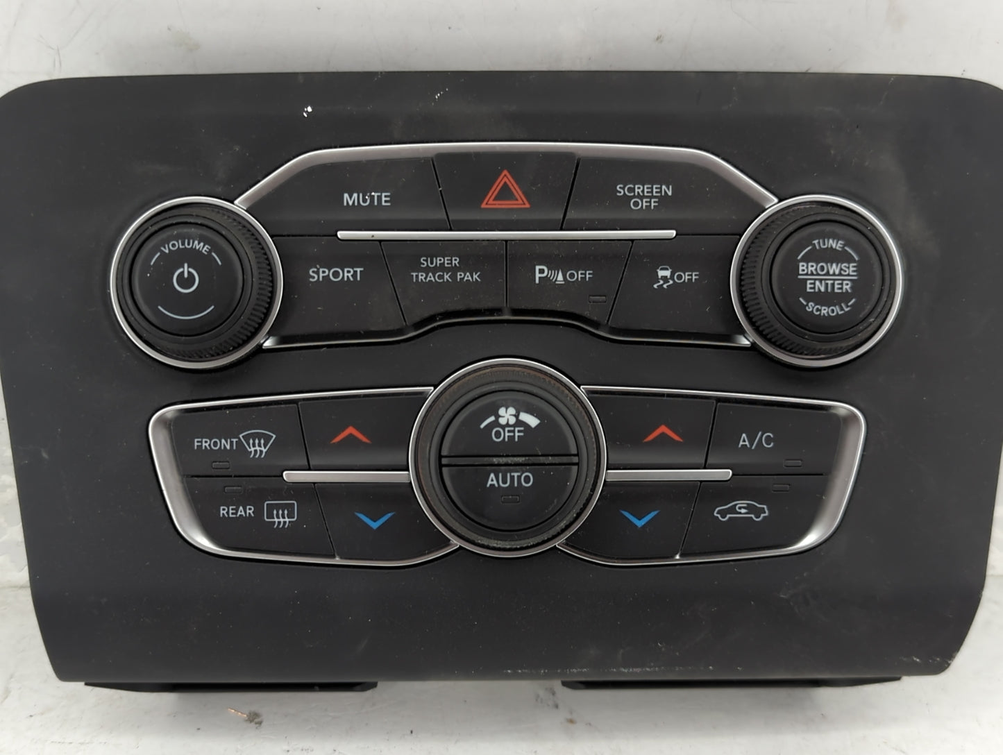 2023 Dodge Charger Climate Control Module Temperature AC/Heater Replacement P/N:P68293624AD Fits OEM Used Auto Parts - Oemus