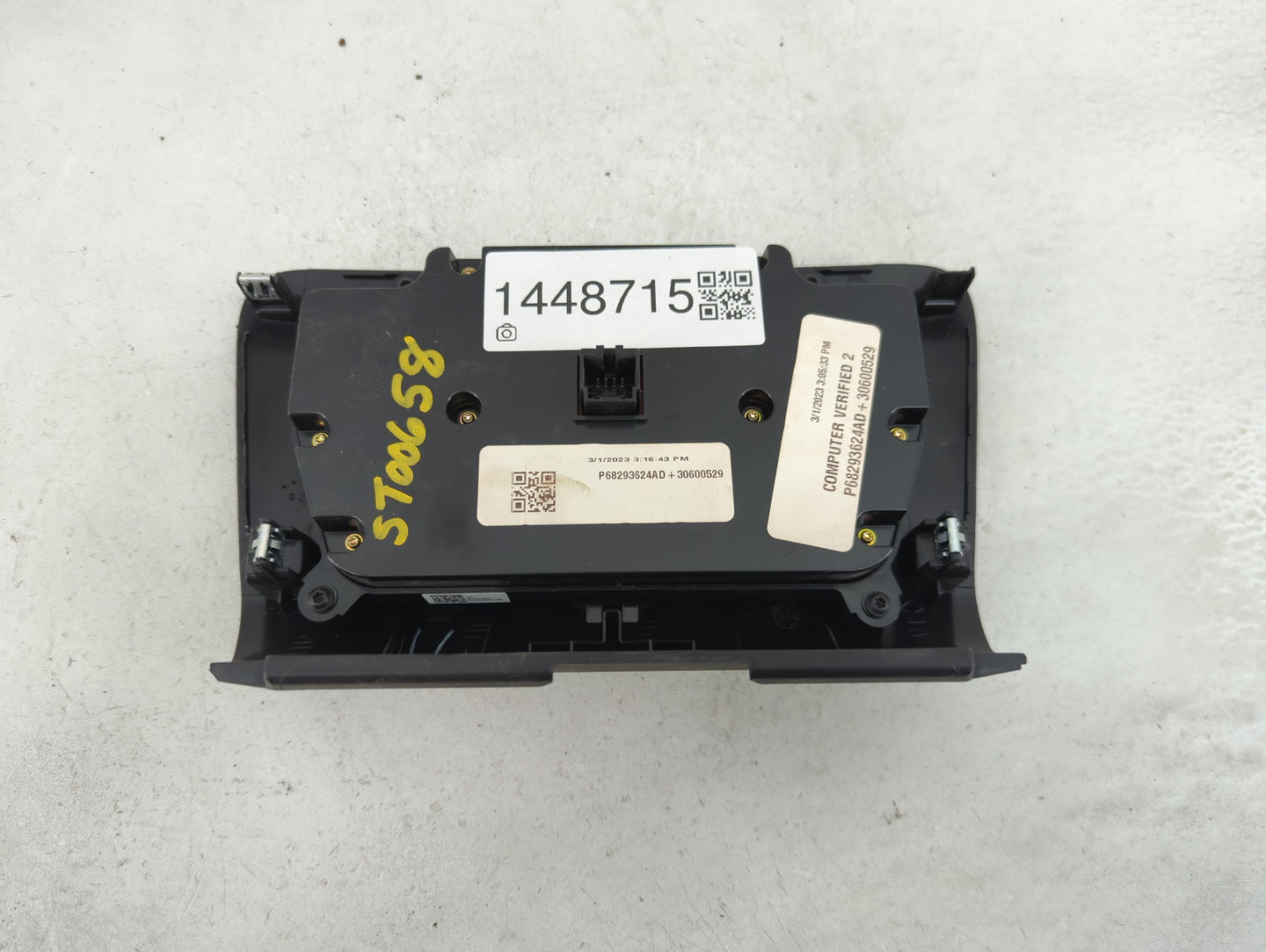 2023 Dodge Charger Climate Control Module Temperature AC/Heater Replacement P/N:P68293624AD Fits OEM Used Auto Parts - Oemus