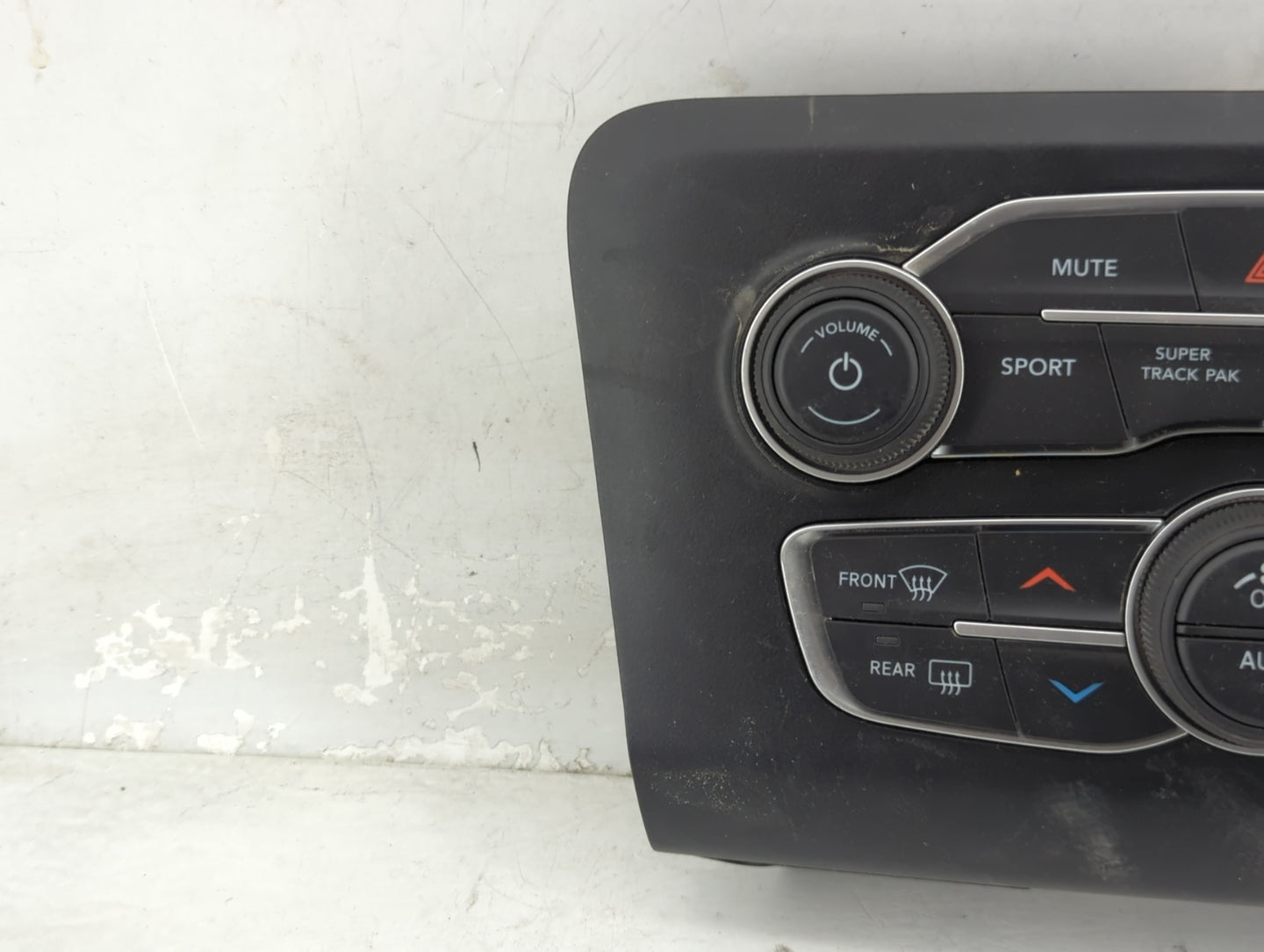 2017-2022 Dodge Charger Climate Control Module Temperature AC/Heater Replacement P/N:P68293625AD 32330636 Fits OEM Used Auto