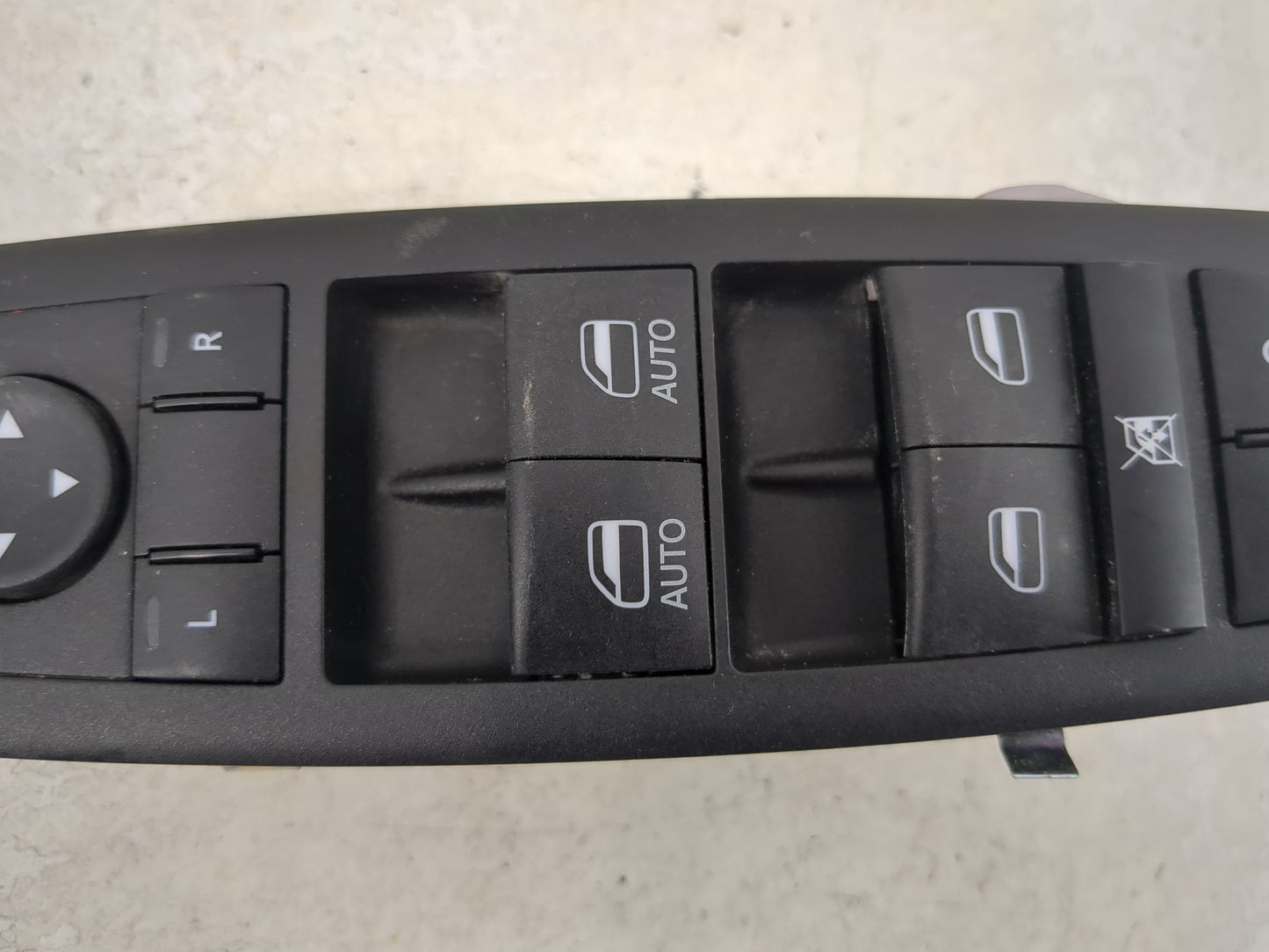 2020-2022 Dodge Charger Master Power Window Switch Replacement Driver Side Left P/N:68590584AA 10530661 Fits Fits 2020 2021 