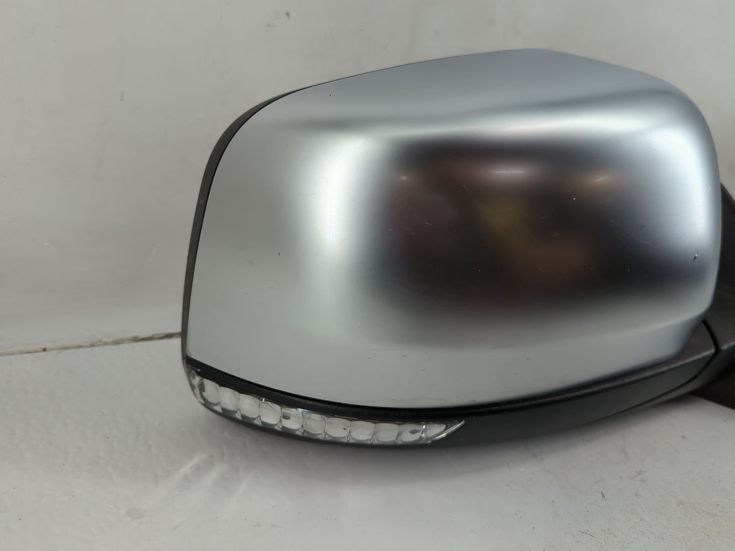 2023 Dodge Durango Side Mirror Replacement Passenger Right View Door Mirror P/N:68567886AA 5689930 Fits OEM Used Auto Parts 