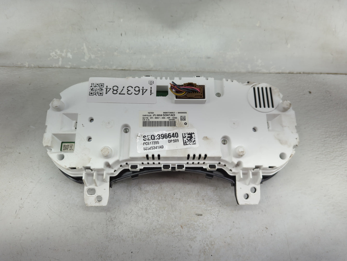 2023 Dodge Durango Instrument Cluster Speedometer Gauges P/N:68585341AD CR-0057-405-NR-C003, 66585341AD Miles:56K Fits OEM U