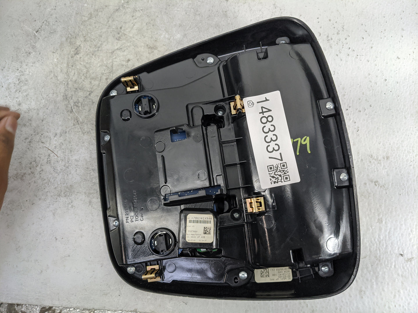 2023 Dodge Durango Overhead Roof Console Black - Oemusedautoparts1.com