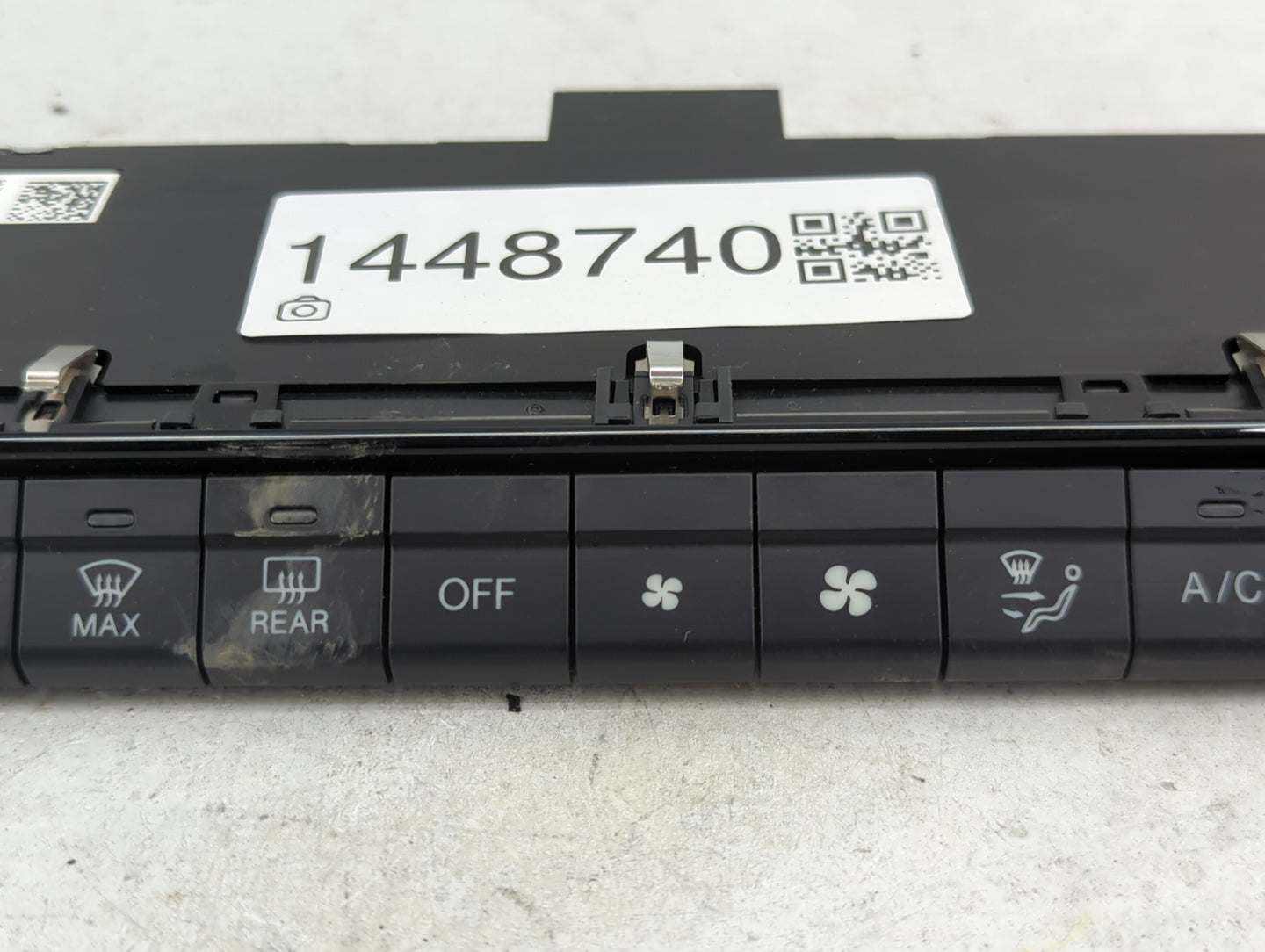 2023 Dodge Hornet Climate Control Module Temperature AC/Heater Replacement P/N:01561724120 TB5693362003180, 30283408 Fits OE