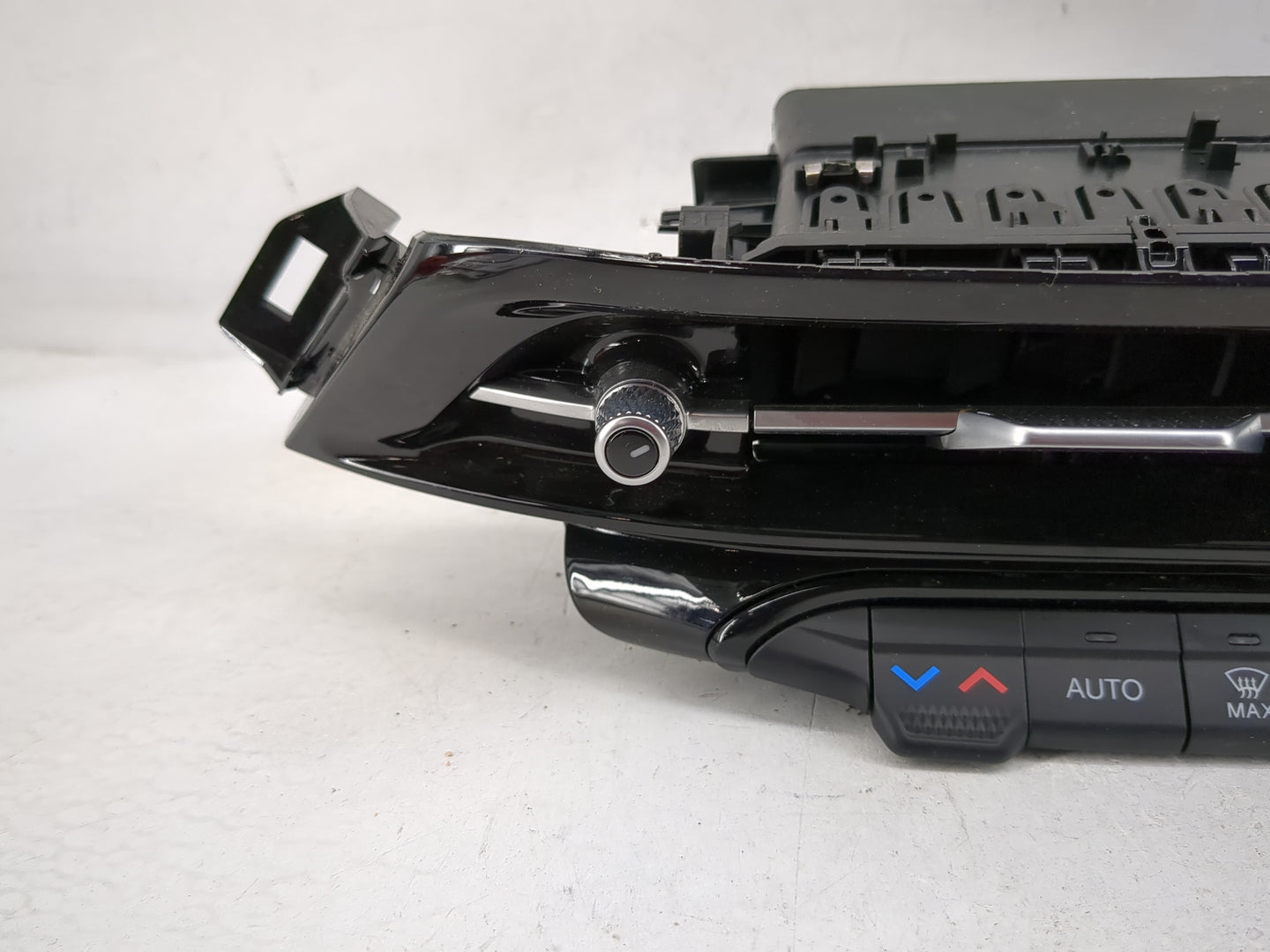 2023 Dodge Hornet Climate Control Module Temperature AC/Heater Replacement P/N:01561716810 Fits OEM Used Auto Parts - Oemuse