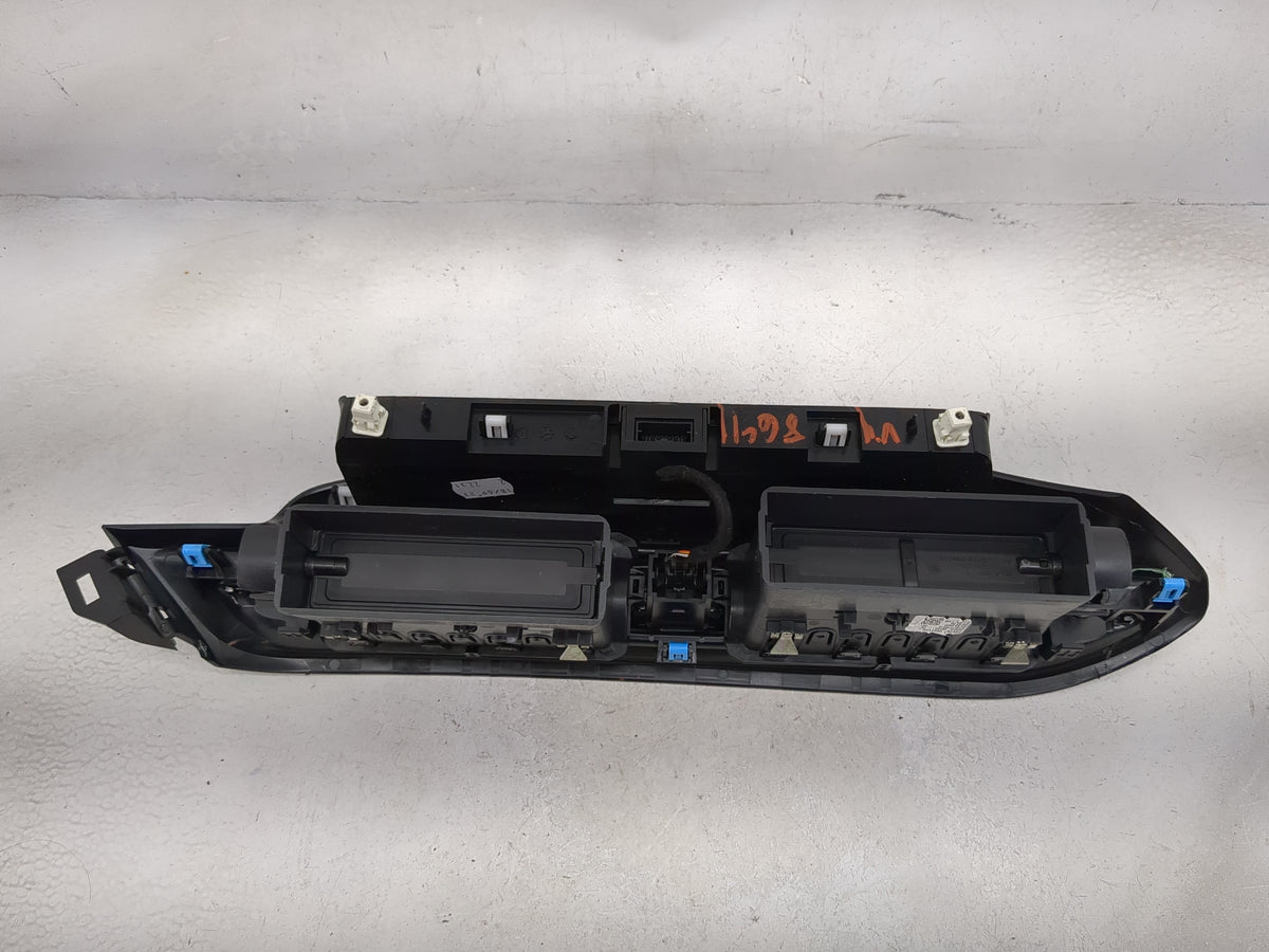 2023 Dodge Hornet Climate Control Module Temperature AC/Heater Replacement P/N:01561716810 Fits OEM Used Auto Parts - Oemuse