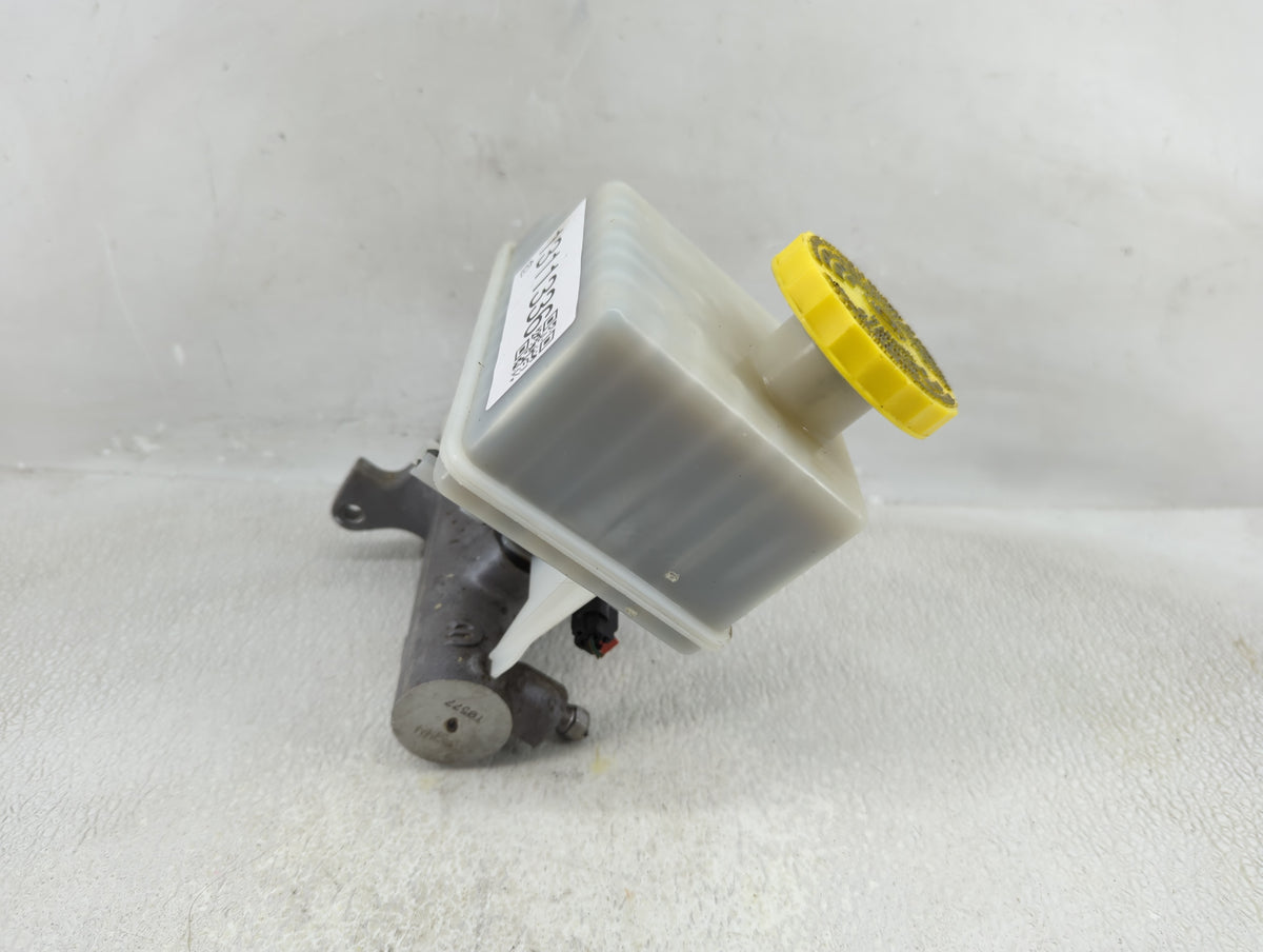 2007-2008 Dodge Ram 1500 Brake Master Cylinder 1311336 - Oemusedautoparts1.com