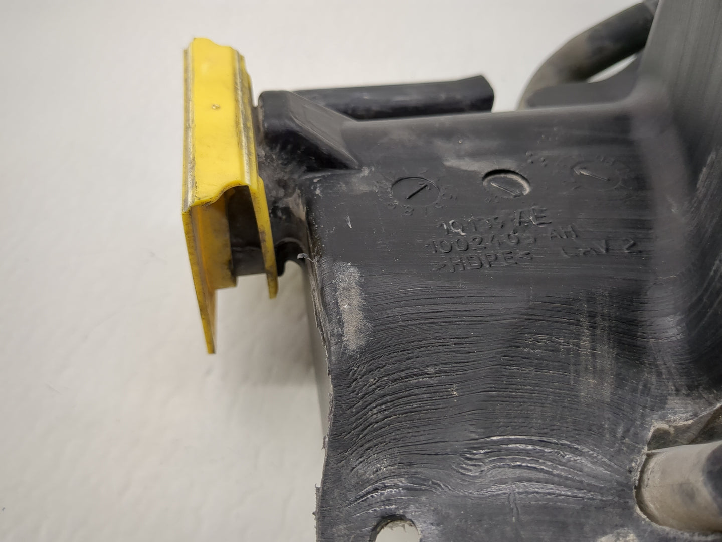 Dodge Ram 1500 Windshield Washer Fluid Reservoir Bottle Oem - Oemusedautoparts1.com