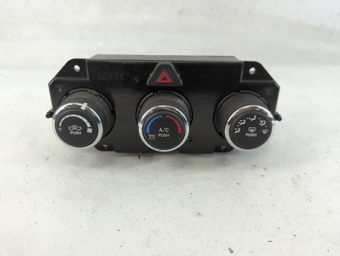 2023 Dodge Ram 1500 Climate Control Module Temperature AC/Heater Replacement P/N:P68268190AA Fits OEM Used Auto Parts - Oemu