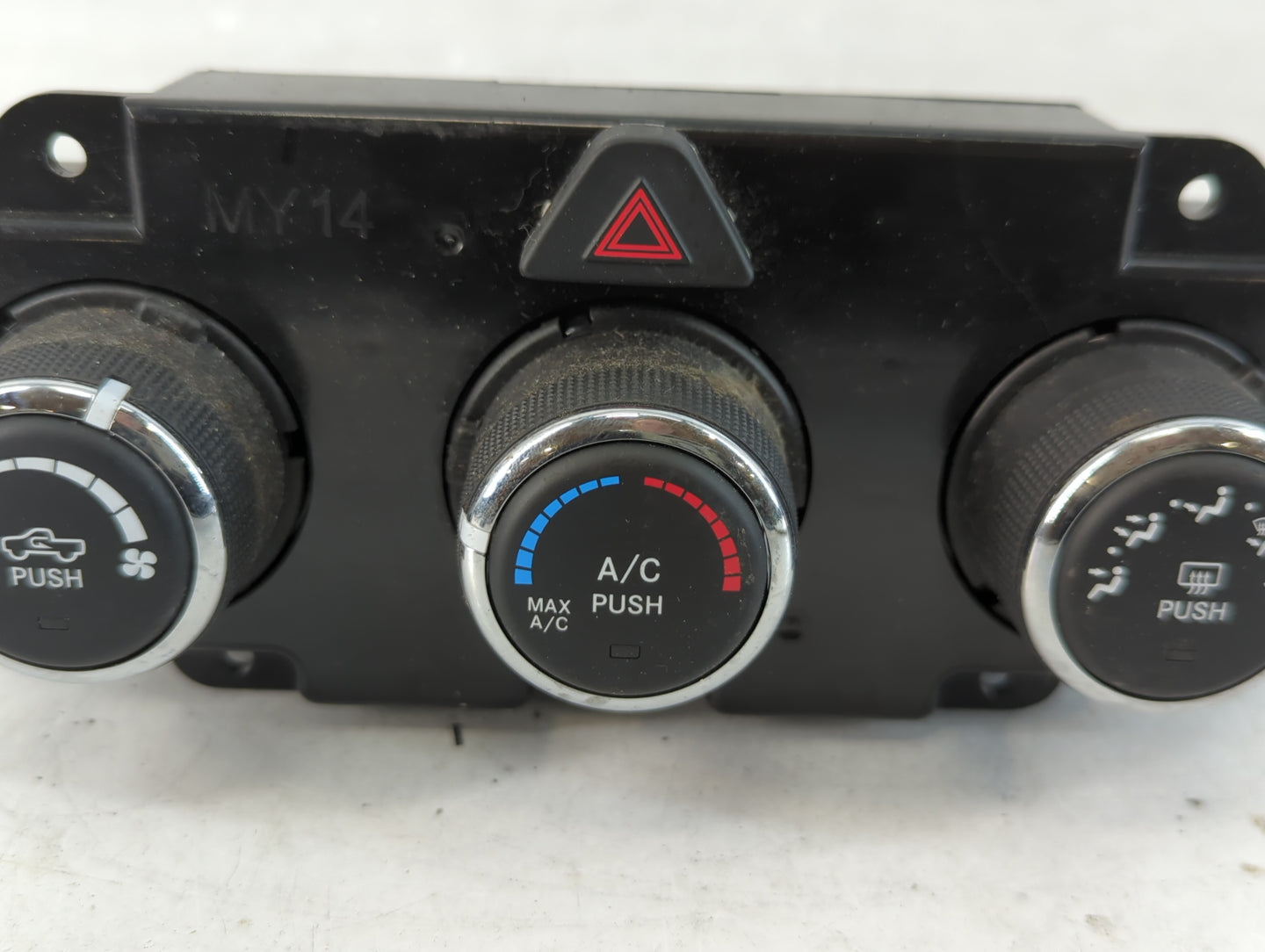 2023 Dodge Ram 1500 Climate Control Module Temperature AC/Heater Replacement P/N:P68268190AA Fits OEM Used Auto Parts - Oemu