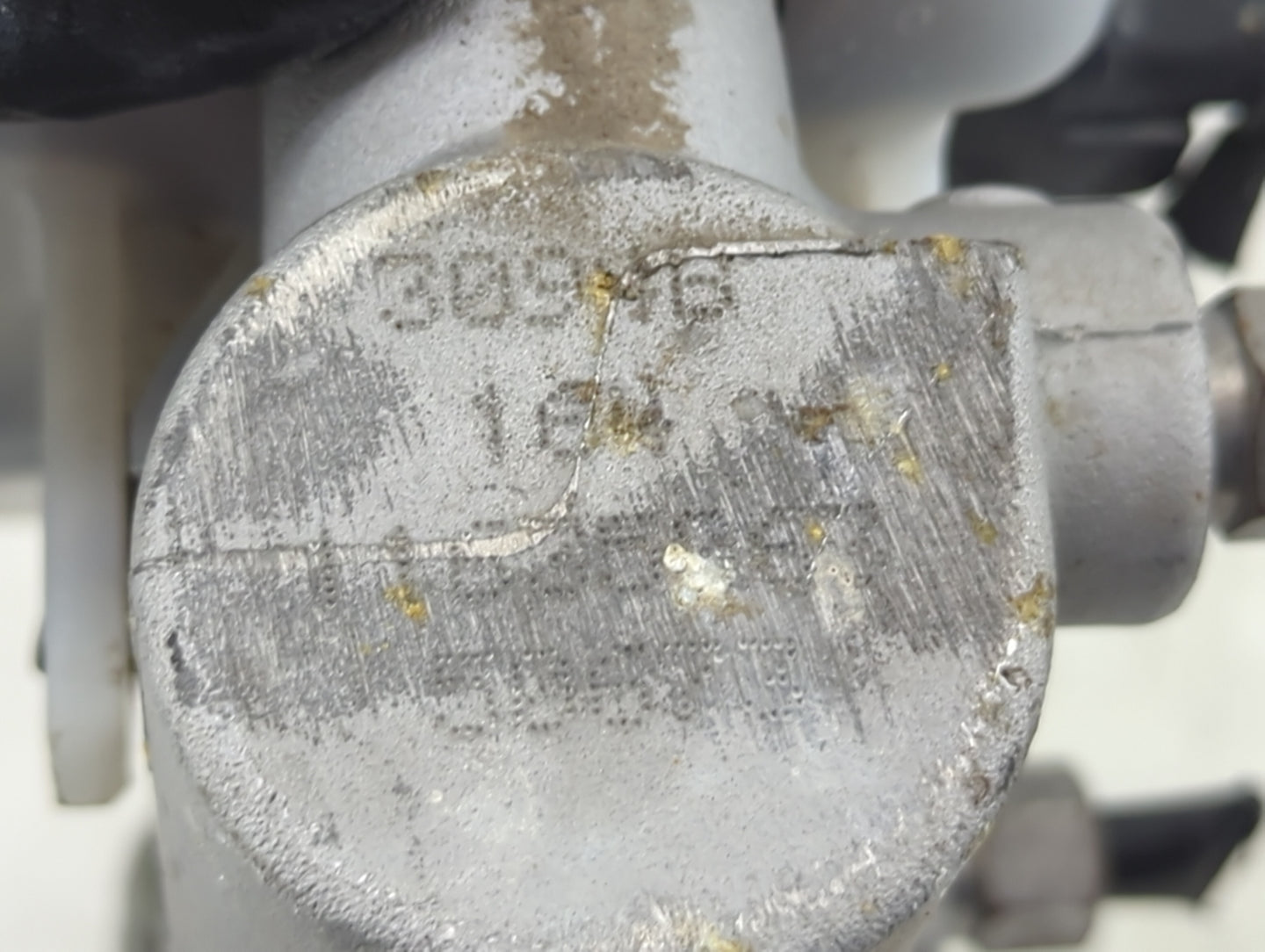 Dodge Ram 2500 Brake Master Cylinder 1490013 - Oemusedautoparts1.com