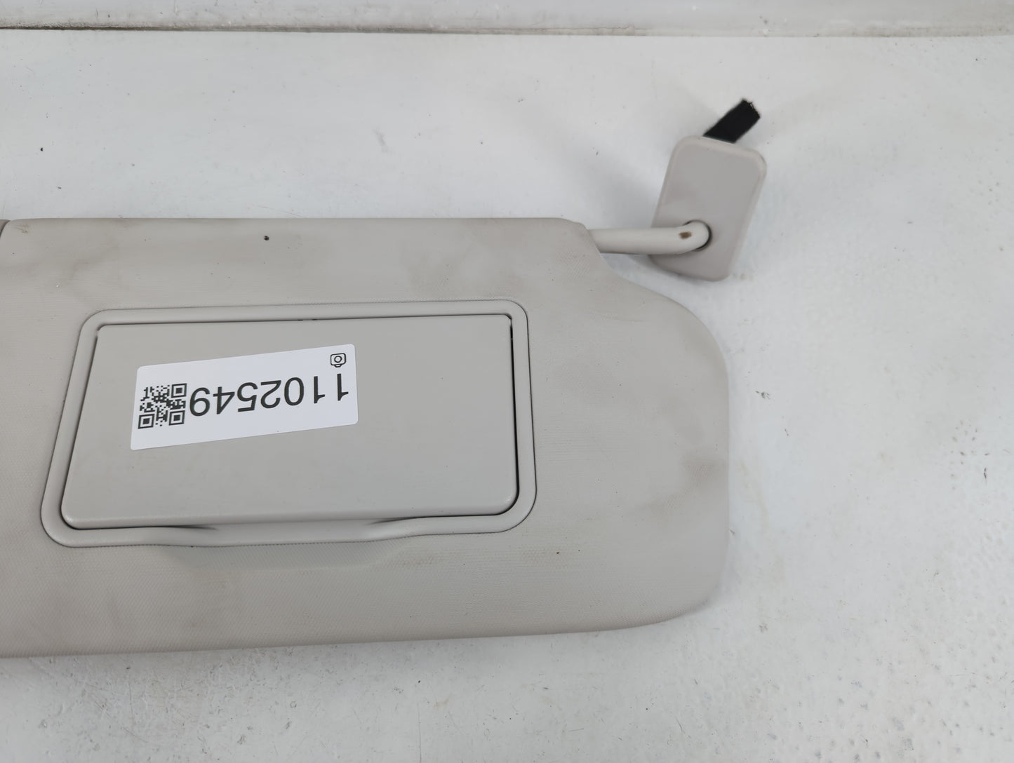 2021-2022 Ford Bronco Sun Visor Shade Replacement Passenger Right Mirror Fits Fits 2021 2022 OEM Used Auto Parts - Oemusedau