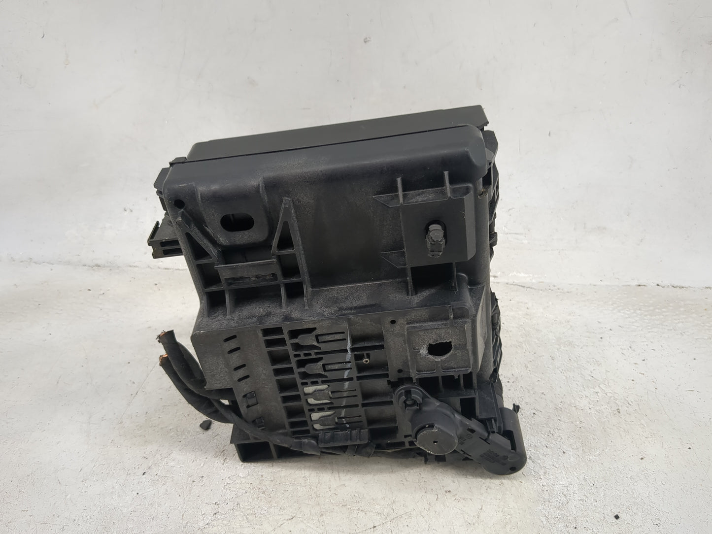 2021-2022 Ford Bronco Sport Fusebox Fuse Box Panel Relay Module P/N:JX6T-14A003-AB Fits Fits 2021 2022 OEM Used Auto Parts -
