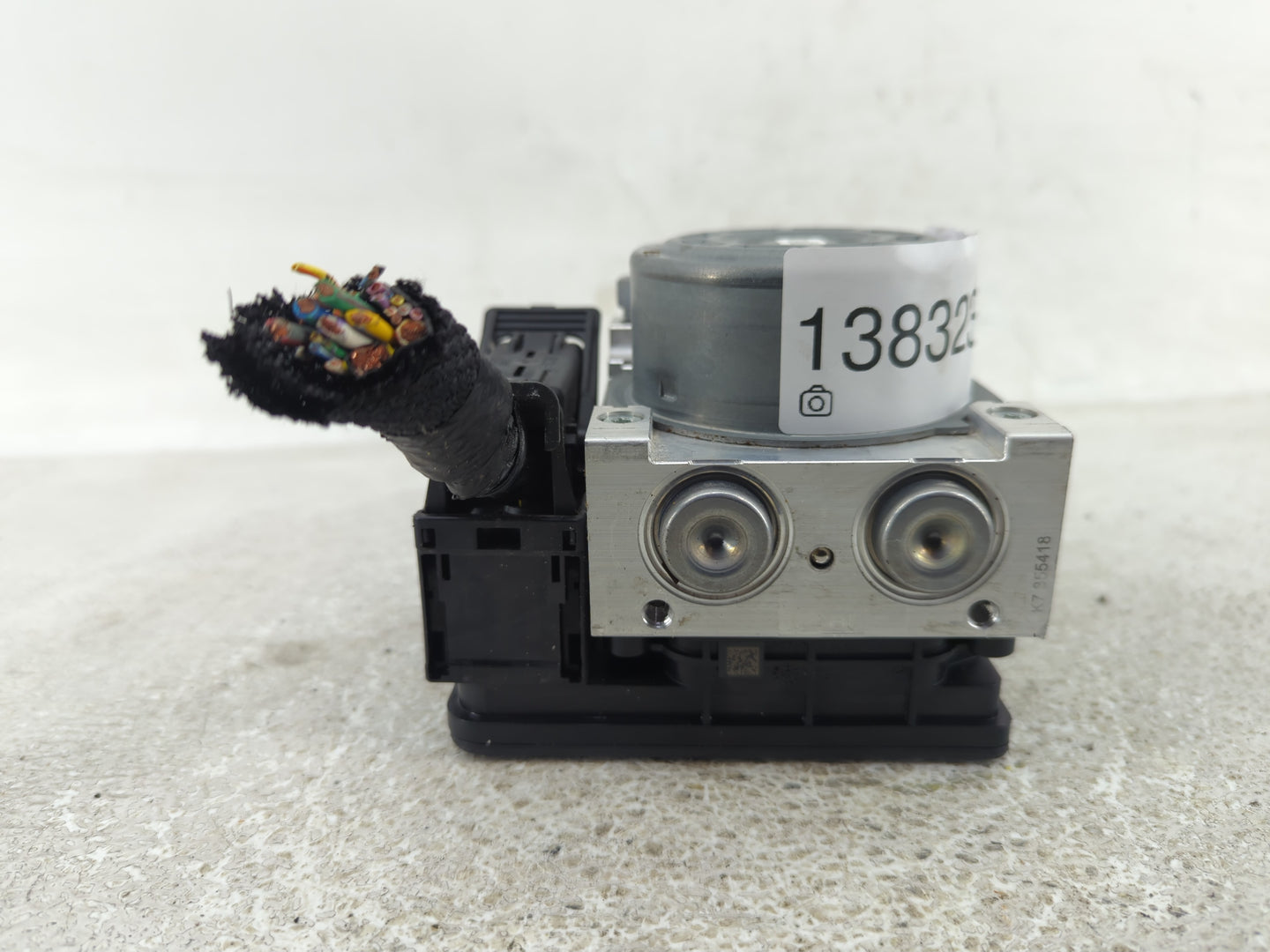2019-2020 Ford Edge ABS Pump Control Module Replacement P/N:P2GC-2B373-BA Fits Fits 2019 2020 OEM Used Auto Parts - Oemuseda
