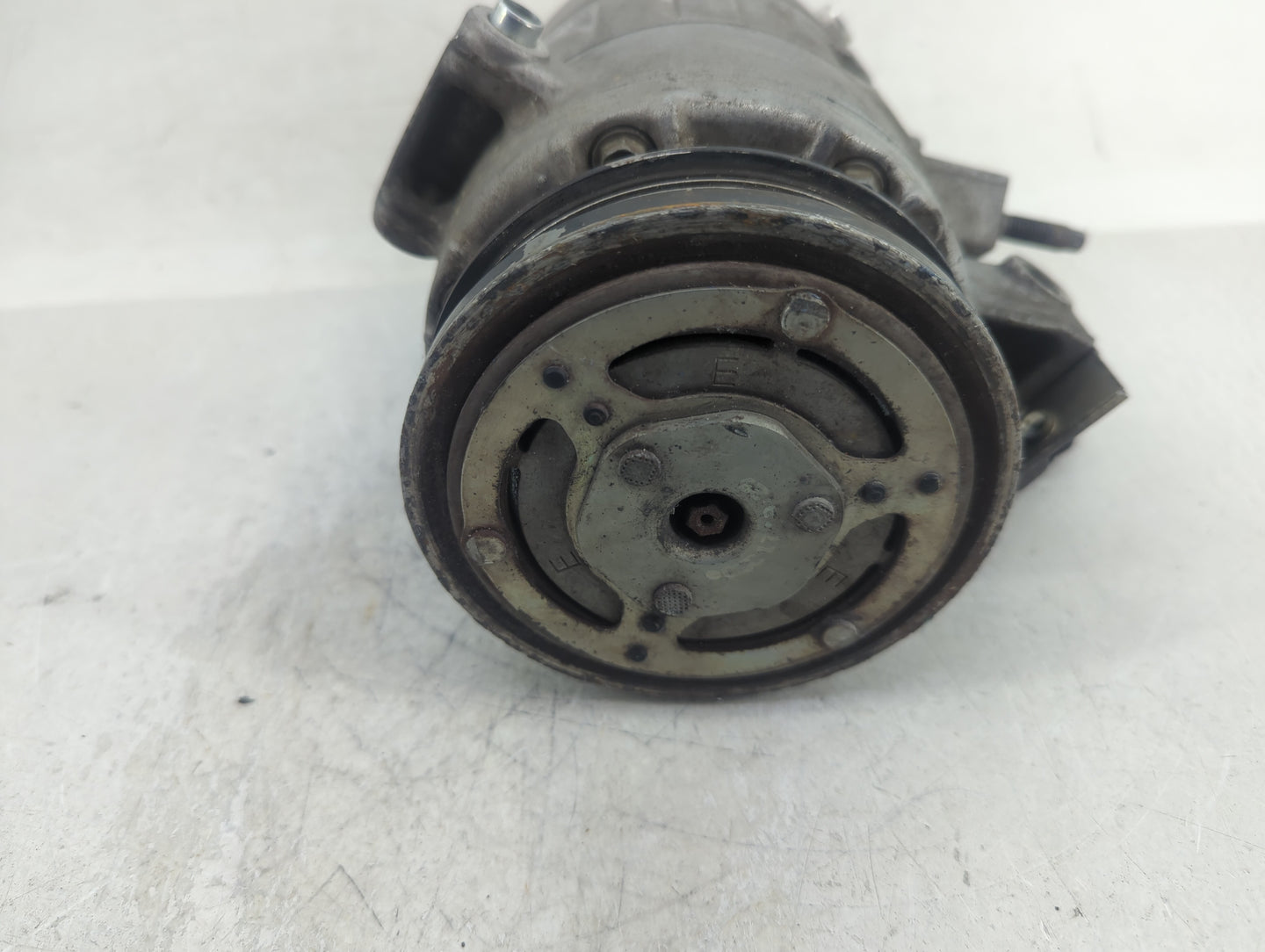 2019-2020 Ford Edge Air Conditioning A/c Ac Compressor Oem - Oemusedautoparts1.com