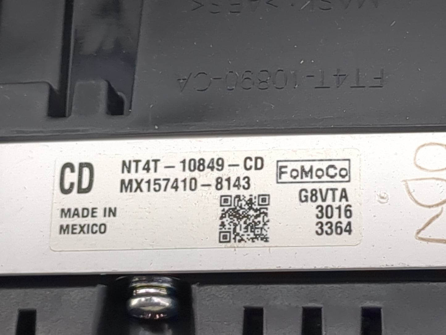 2019-2020 Ford Edge Instrument Cluster Speedometer Gauges P/N:NT4T-10849-CD MX157410-8143 Miles:21K Fits Fits 2019 2020 OEM 