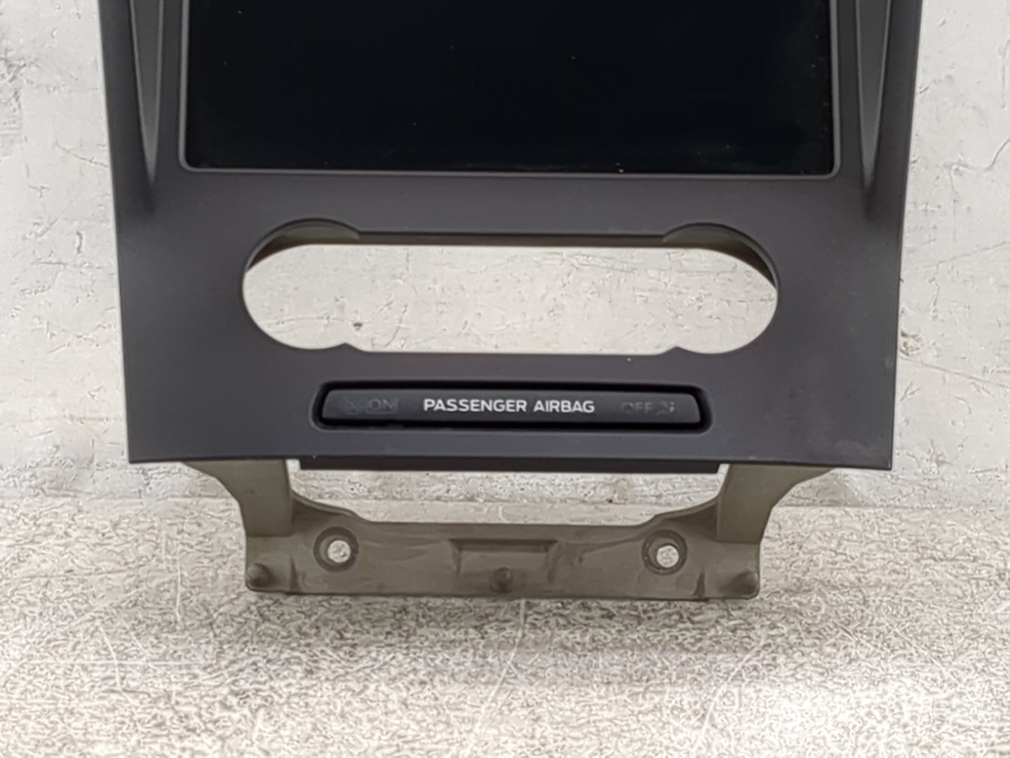 2023 Ford Edge Information Display Screen - Oemusedautoparts1.com