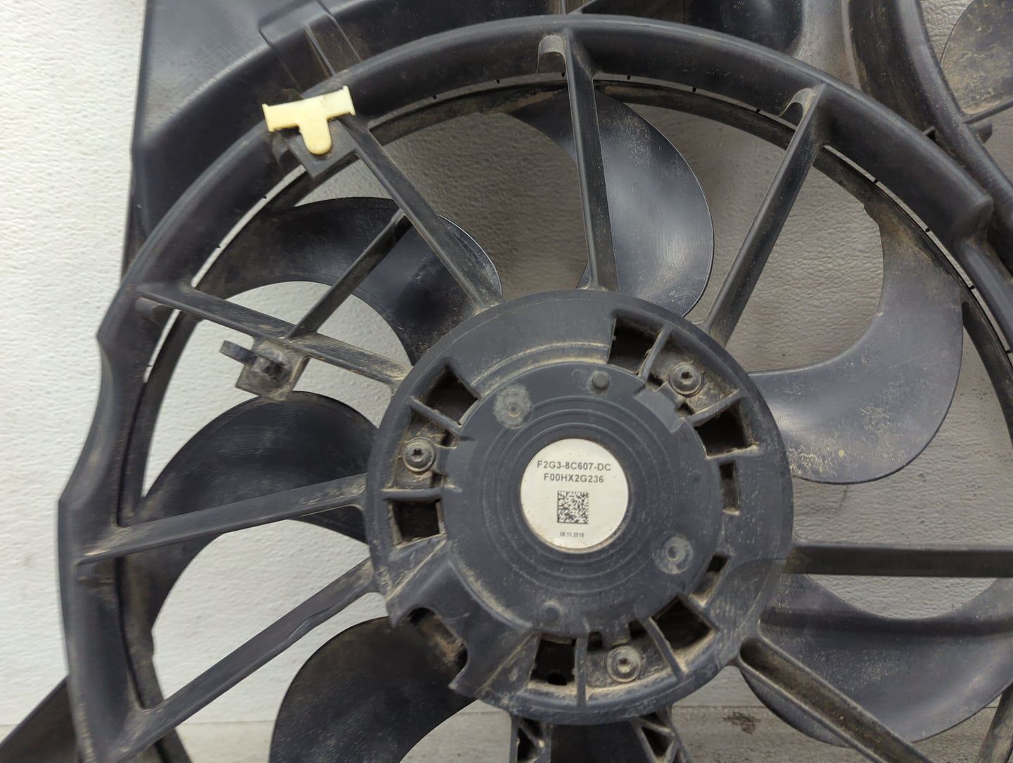 2015-2020 Ford Edge Left Radiator Fan Motor Assembly - Oemusedautoparts1.com