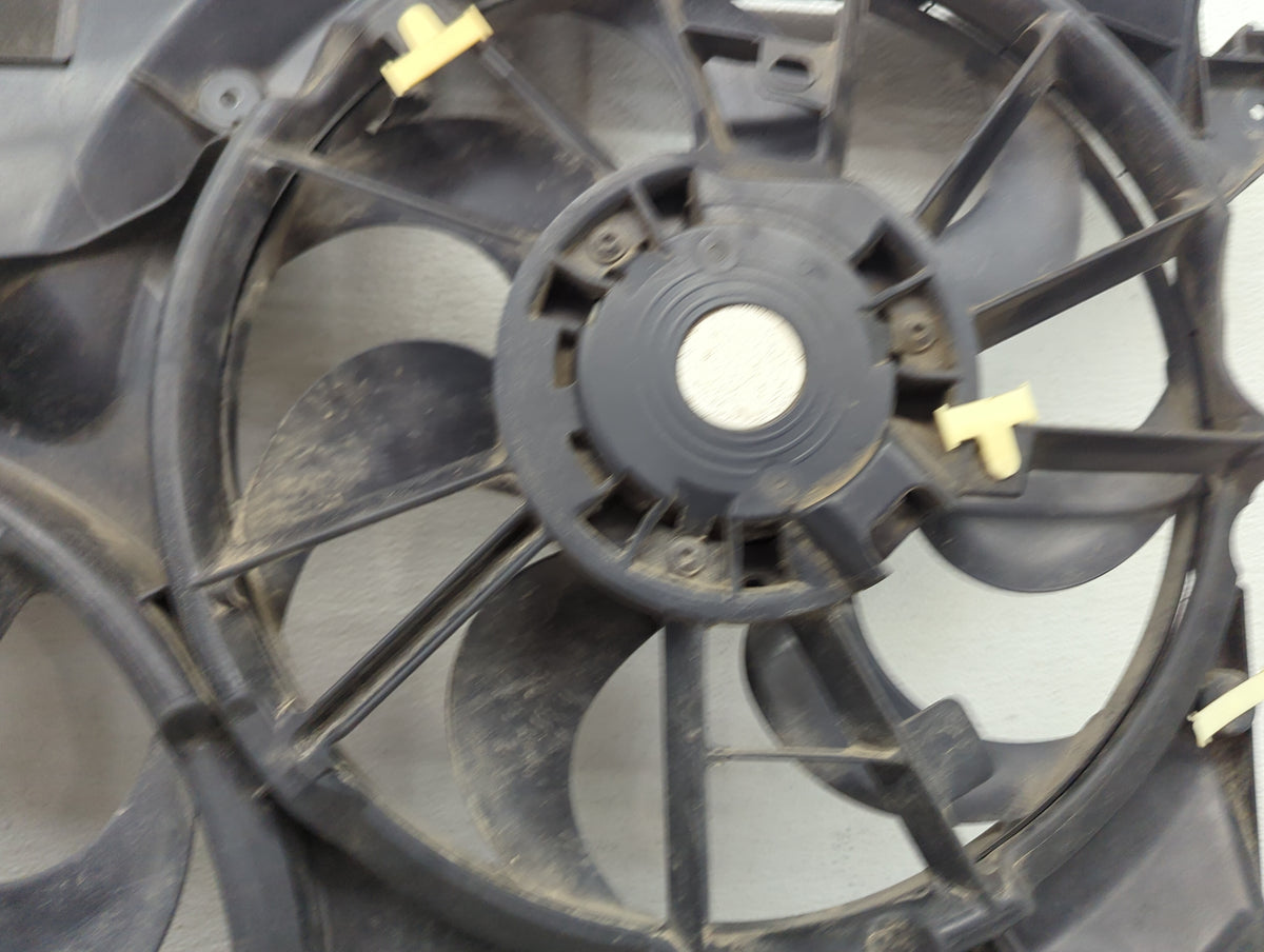 2015-2020 Ford Edge Left Radiator Fan Motor Assembly - Oemusedautoparts1.com