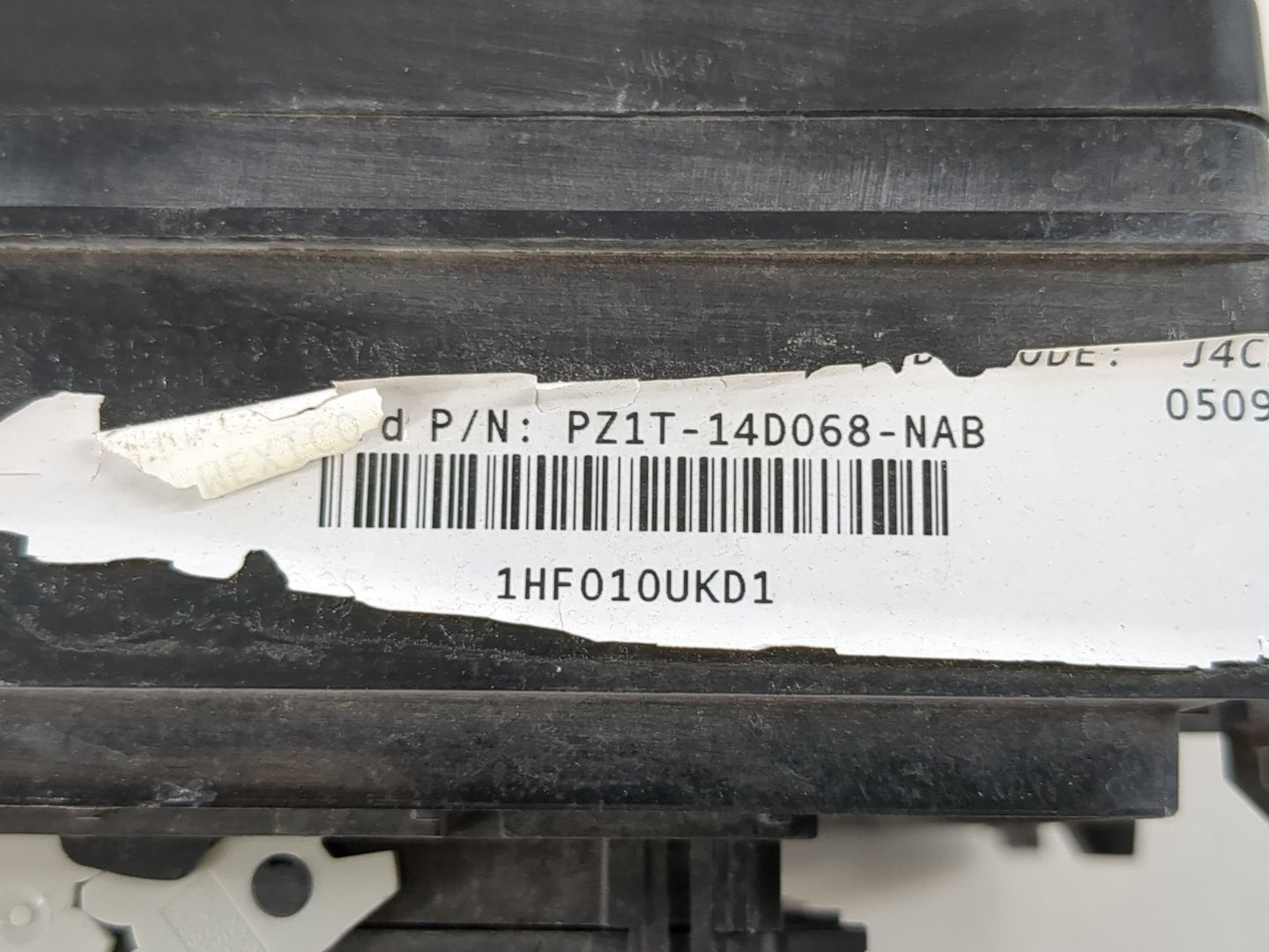 2023 Ford Escape Fusebox Fuse Box Panel Relay Module P/N:PZ1T-14D068-NAB Fits OEM Used Auto Parts - Oemusedautoparts1.com