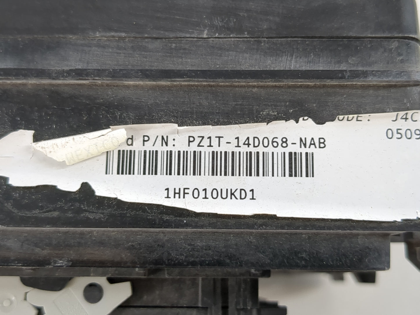 2023 Ford Escape Fusebox Fuse Box Panel Relay Module P/N:PZ1T-14D068-NAB Fits OEM Used Auto Parts - Oemusedautoparts1.com
