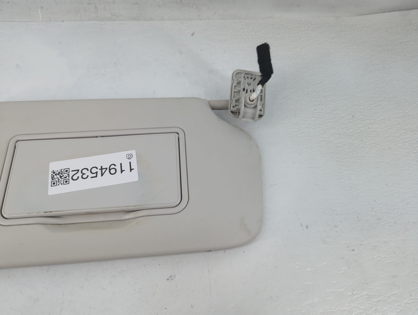 2021-2022 Ford Escape Sun Visor Shade Replacement Passenger Right Mirror Fits Fits 2021 2022 OEM Used Auto Parts - Oemusedau