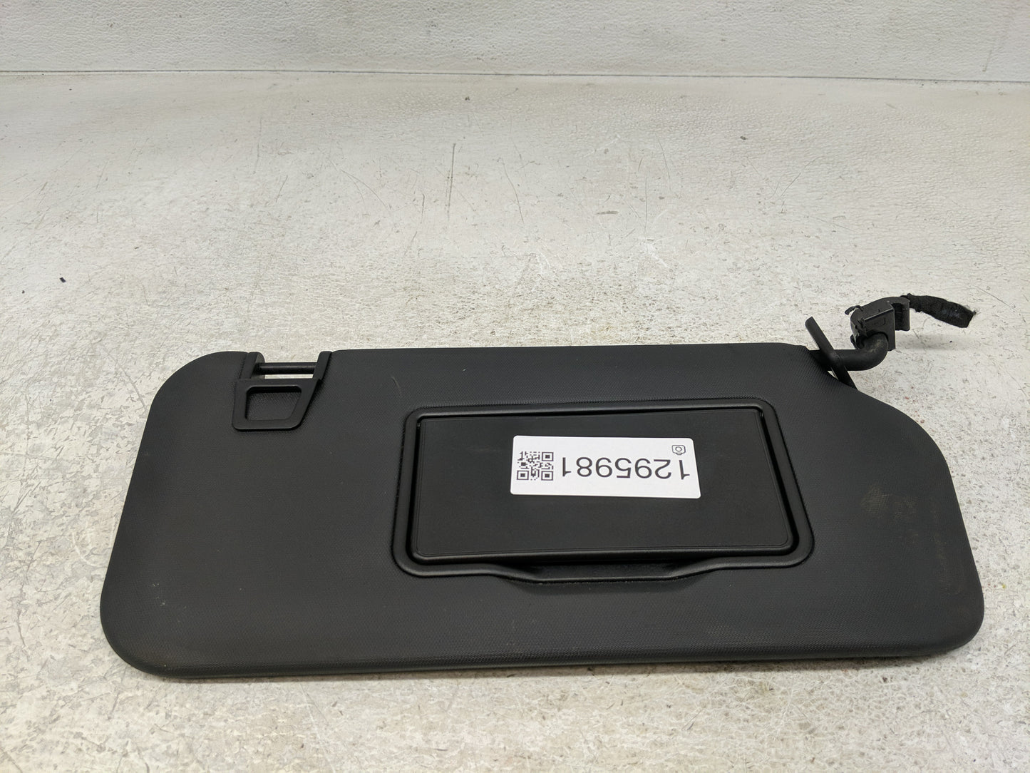 2021-2022 Ford Escape Sun Visor Shade Replacement Driver Left Mirror Fits Fits 2021 2022 OEM Used Auto Parts - Oemusedautopa