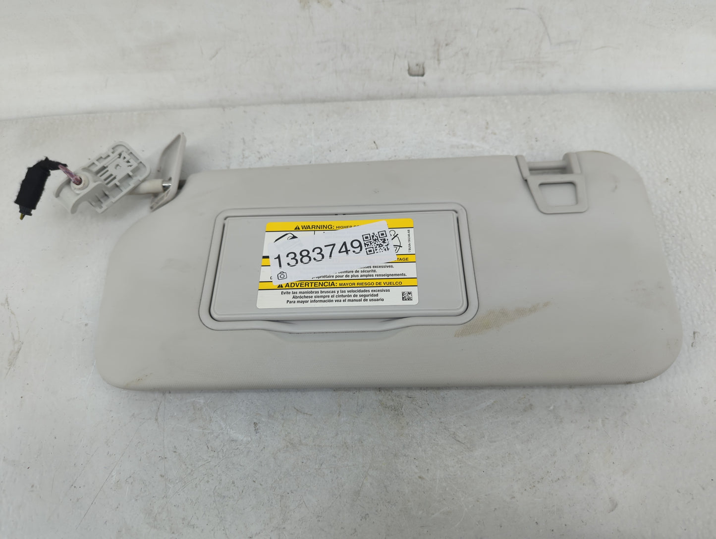 2021-2022 Ford Escape Sun Visor Shade Replacement Driver Left Mirror Fits Fits 2021 2022 OEM Used Auto Parts - Oemusedautopa