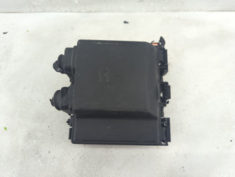 compare product 2023 Ford Escape Fusebox Fuse Box Panel Relay Module P/N:PZ1T-14D068-NAB Fits OEM Used Auto Parts