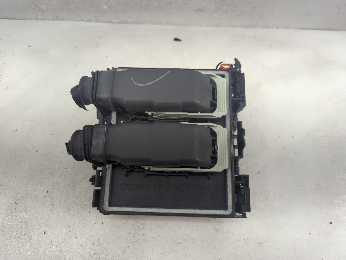 2023 Ford Escape Fusebox Fuse Box Panel Relay Module P/N:PZ1T-14D068-NAB Fits OEM Used Auto Parts - Oemusedautoparts1.com