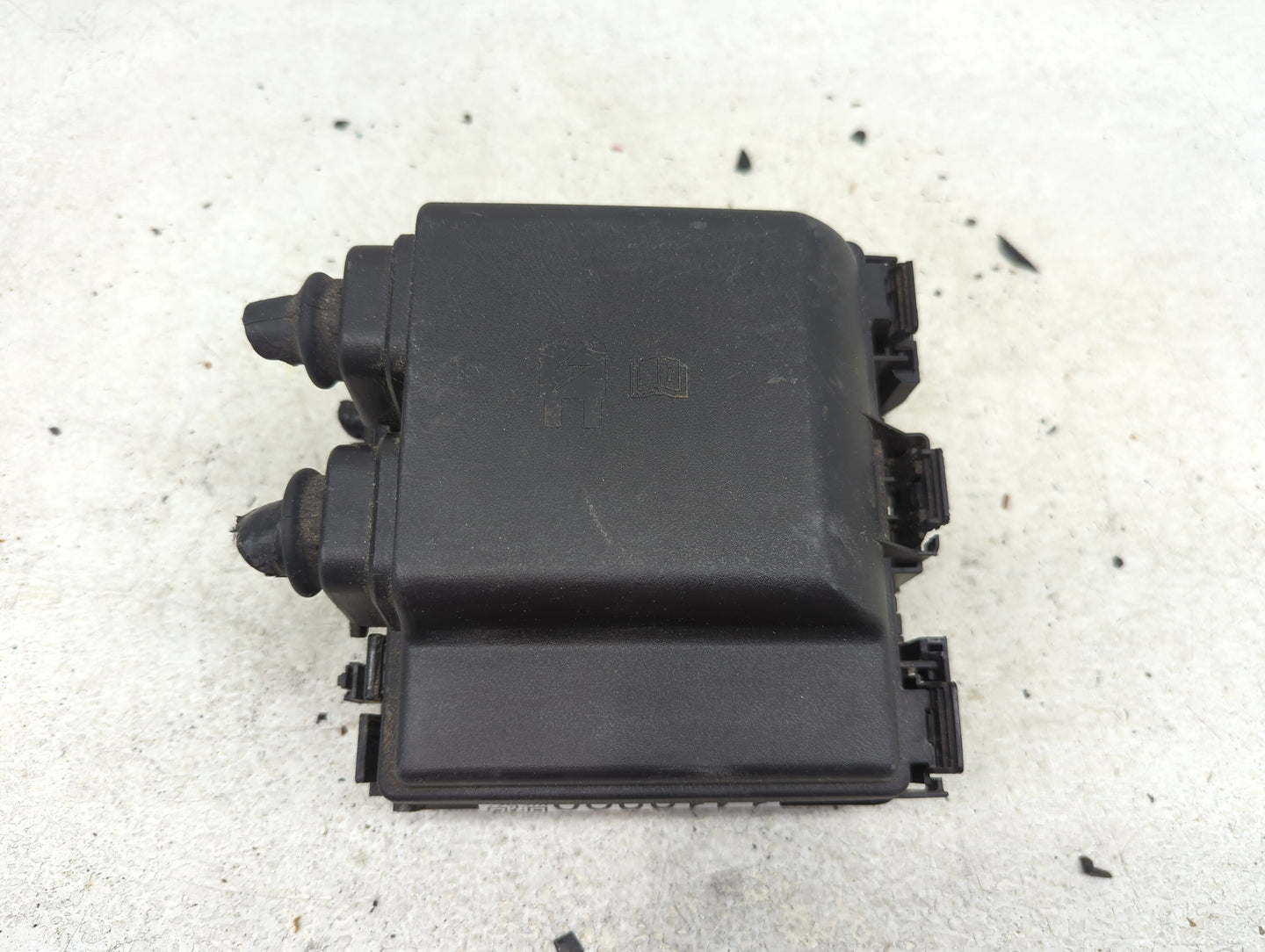 2023 Ford Escape Fusebox Fuse Box Panel Relay Module Fits OEM Used Auto Parts - Oemusedautoparts1.com