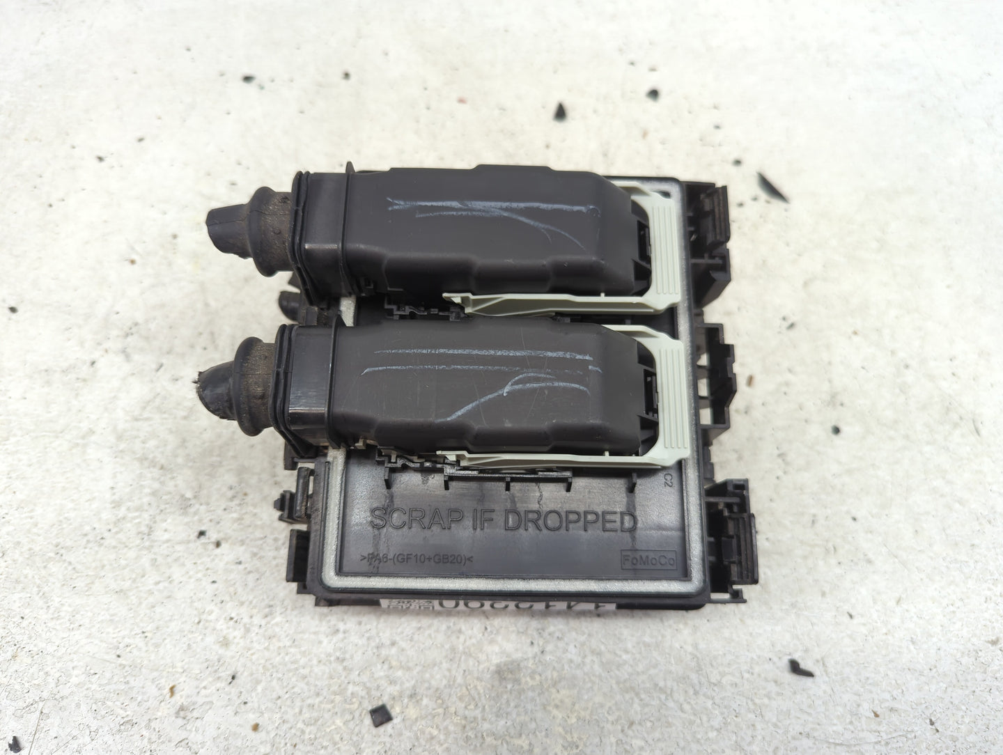2023 Ford Escape Fusebox Fuse Box Panel Relay Module Fits OEM Used Auto Parts - Oemusedautoparts1.com