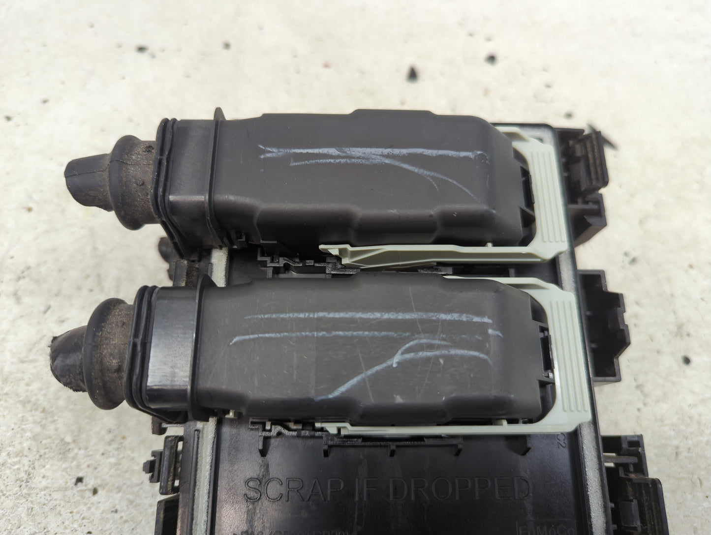 2023 Ford Escape Fusebox Fuse Box Panel Relay Module Fits OEM Used Auto Parts - Oemusedautoparts1.com