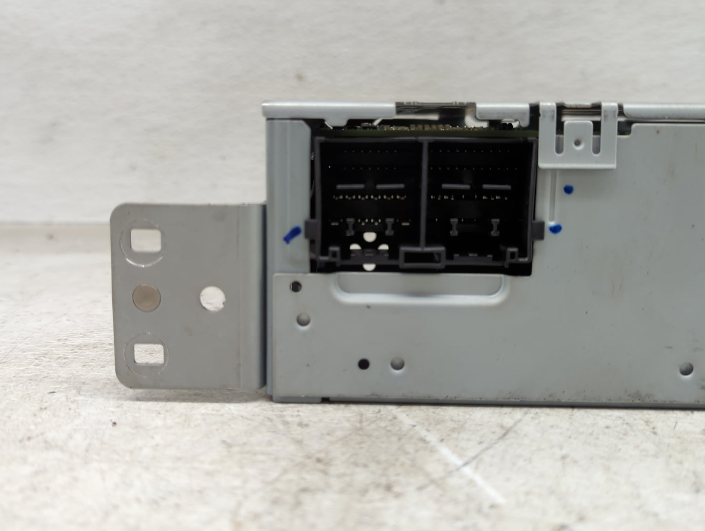 2023 Ford Escape Radio AM FM Cd Player Receiver Replacement P/N:PJ6T-18D890-AE Fits OEM Used Auto Parts - Oemusedautoparts1.