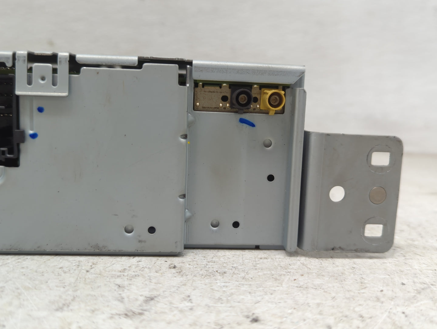 2023 Ford Escape Radio AM FM Cd Player Receiver Replacement P/N:PJ6T-18D890-AE Fits OEM Used Auto Parts - Oemusedautoparts1.