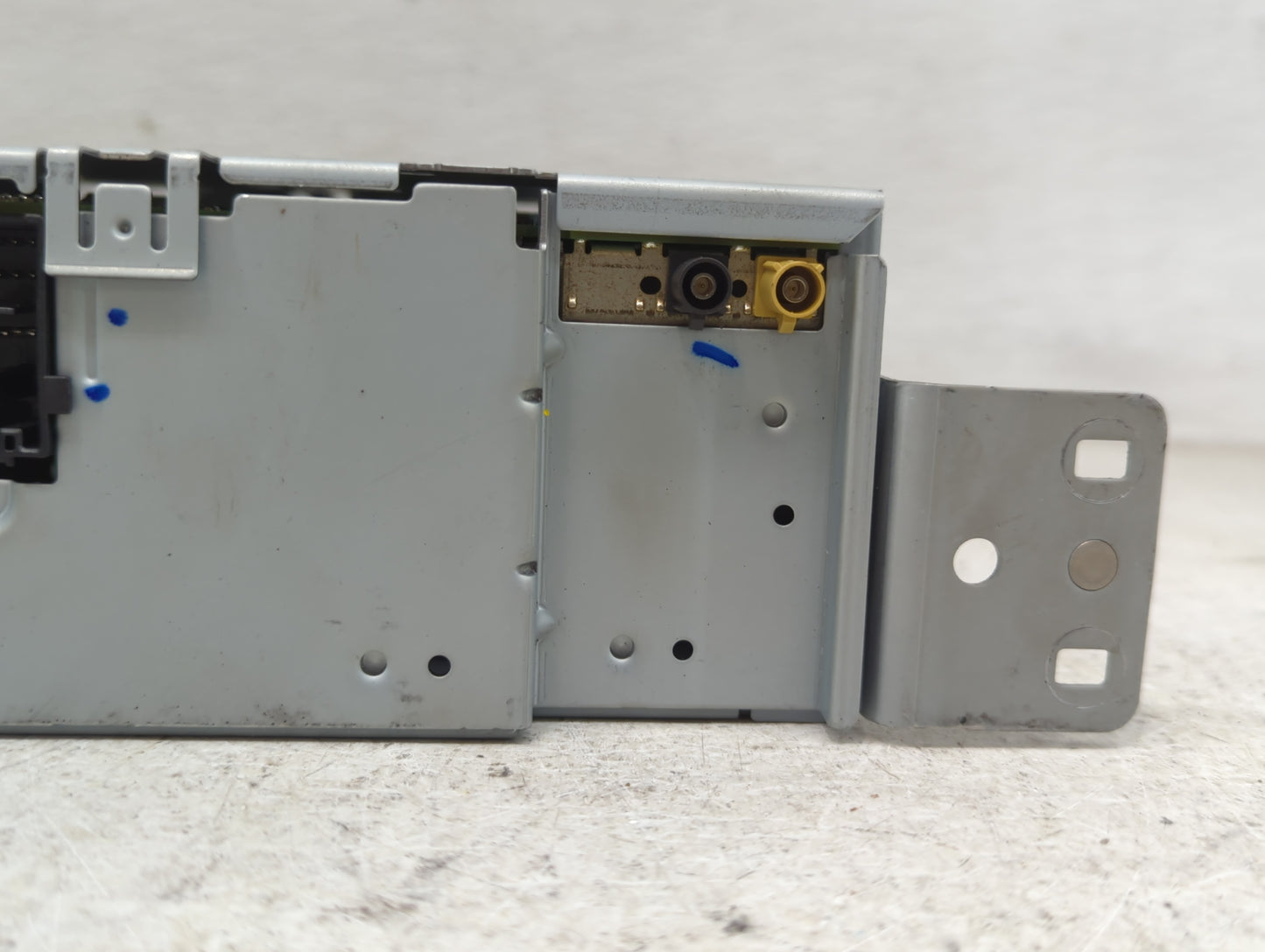 2023 Ford Escape Radio AM FM Cd Player Receiver Replacement P/N:PJ6T-18D890-AE Fits OEM Used Auto Parts - Oemusedautoparts1.