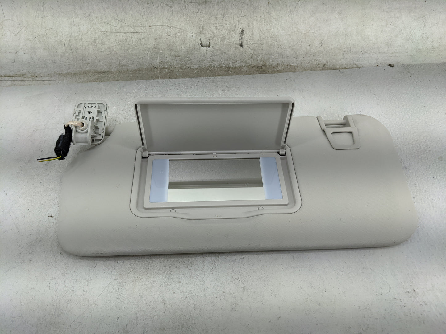 2021-2022 Ford Escape Sun Visor Shade Replacement Driver Left Mirror Fits Fits 2021 2022 OEM Used Auto Parts - Oemusedautopa