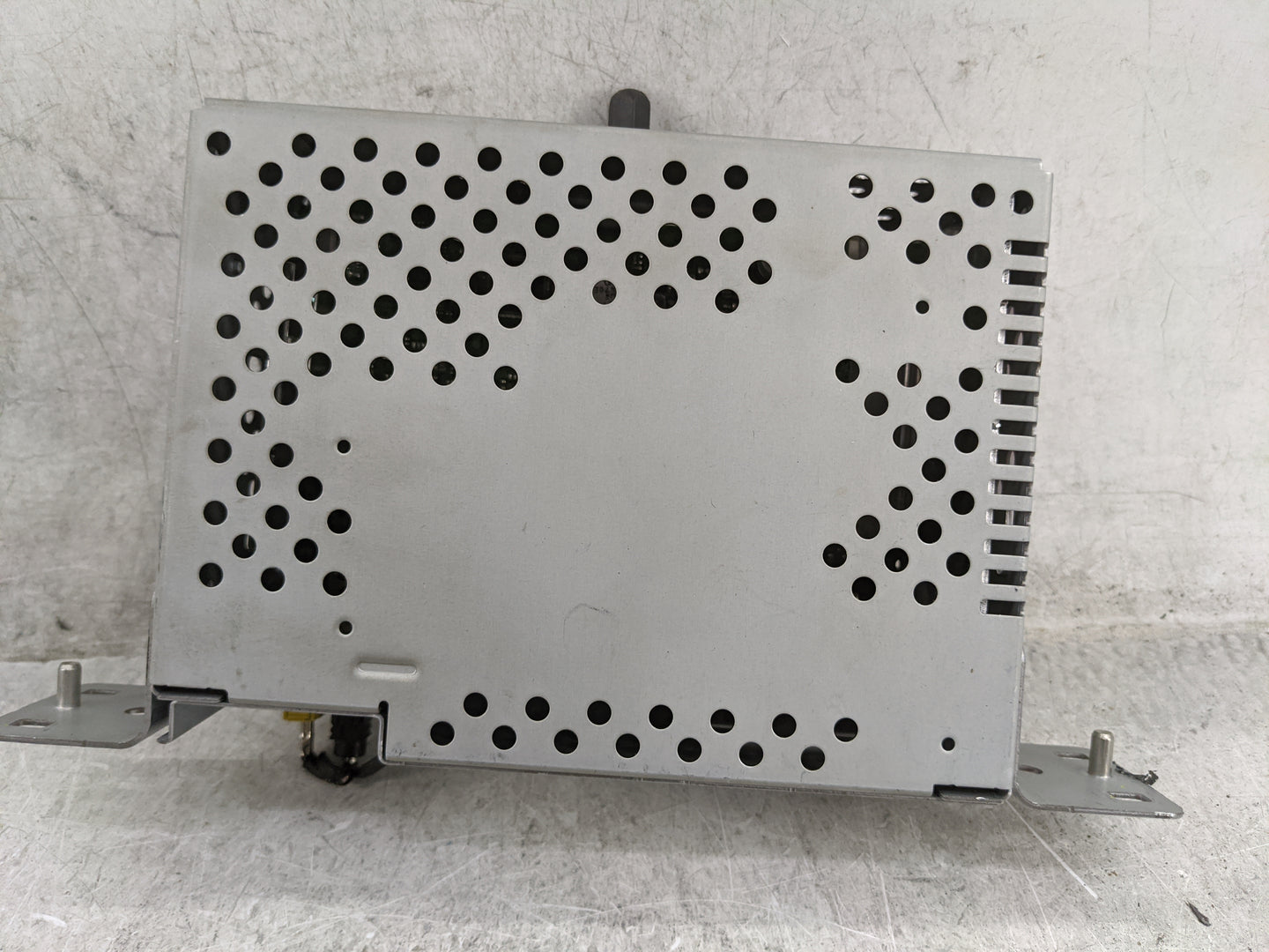 2023 Ford Escape Radio AM FM Cd Player Receiver Replacement P/N:PJ6T-18D890-AE PTAE723797, H1H4GECN Fits OEM Used Auto Parts