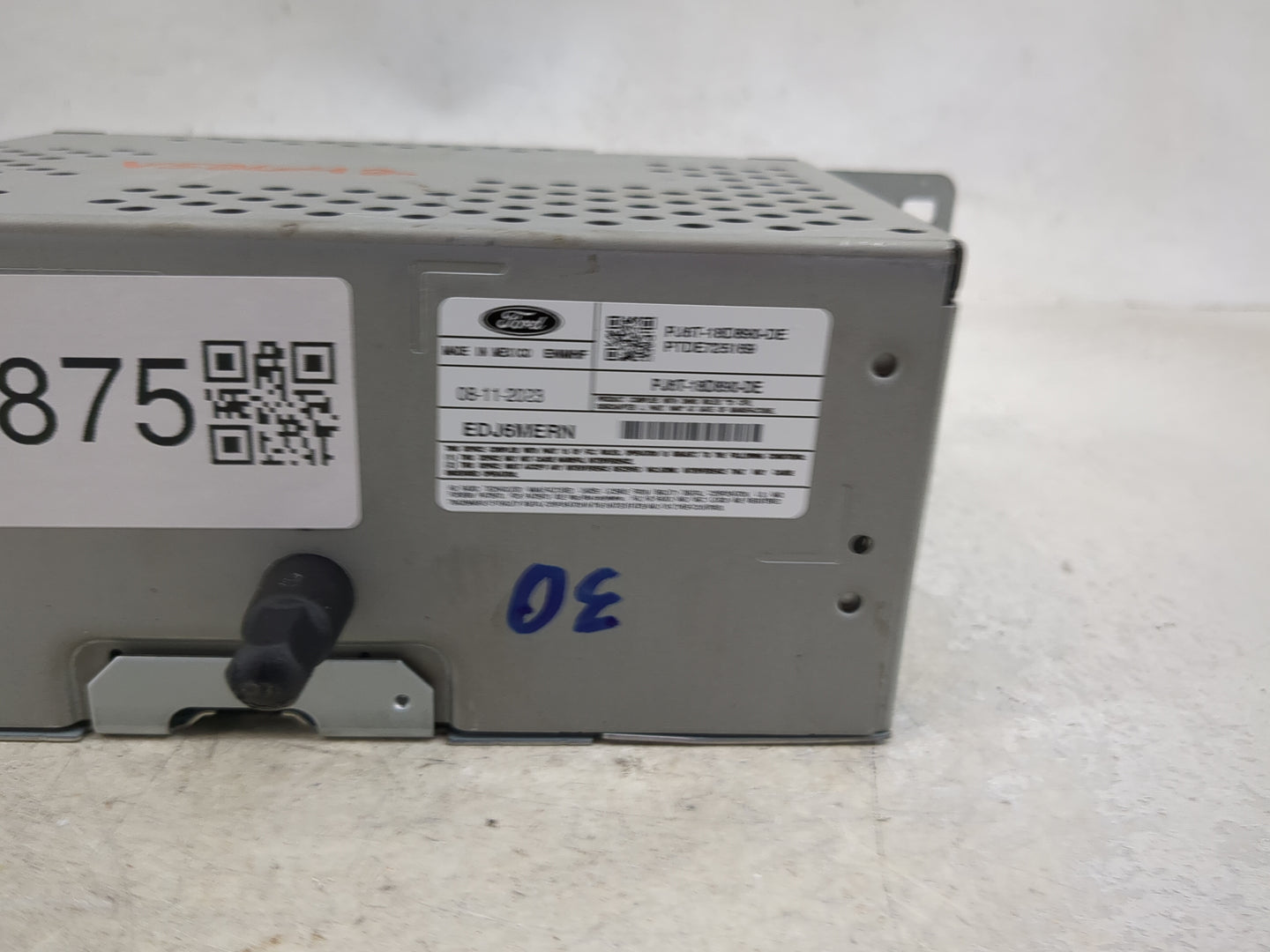 2023 Ford Escape Radio AM FM Cd Player Receiver Replacement P/N:PJ6T-18D890-DE PTDE725169, EDJ6MERN Fits OEM Used Auto Parts