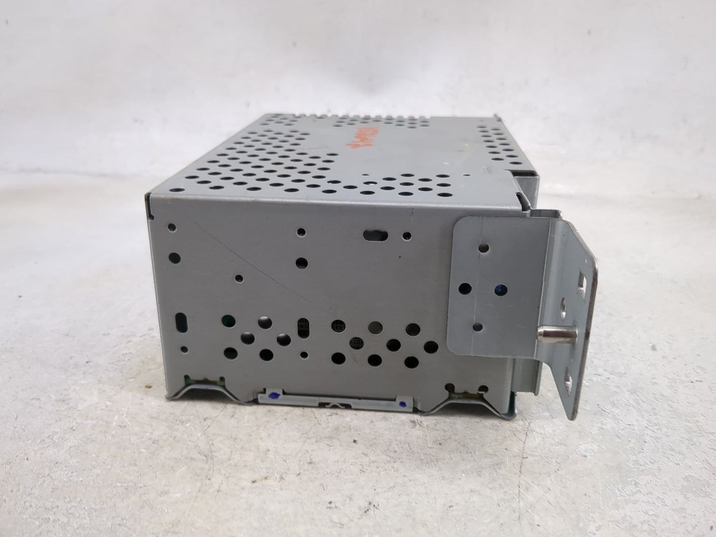 2023 Ford Escape Radio AM FM Cd Player Receiver Replacement P/N:PJ6T-18D890-DE PTDE725169, EDJ6MERN Fits OEM Used Auto Parts